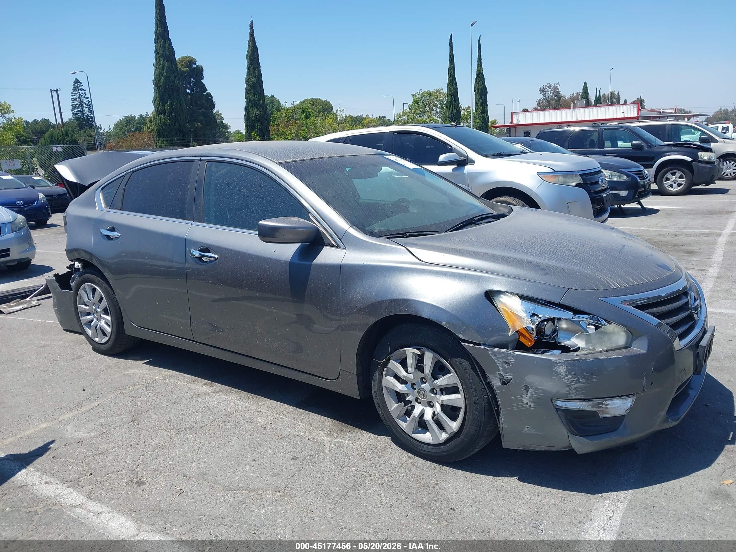 2015 Nissan Altima 2.5 S Серый vin: 1N4AL3AP0FC239330