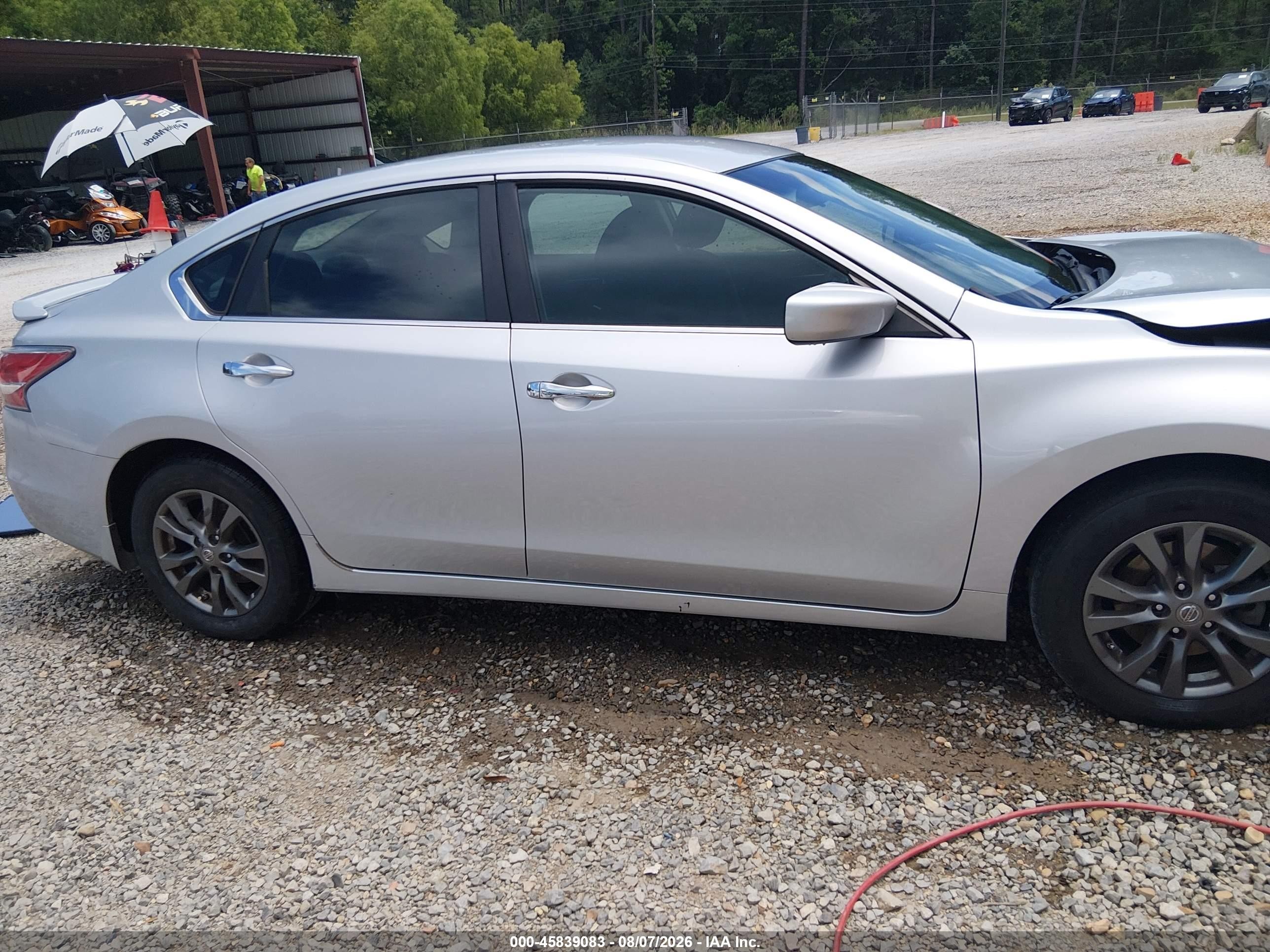 2015 Nissan Altima 2.5 S Silver vin: 1N4AL3AP0FC246861