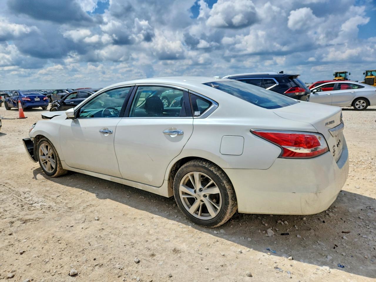 2015 Nissan Altima 2.5 Sv White vin: 1N4AL3AP0FC247878