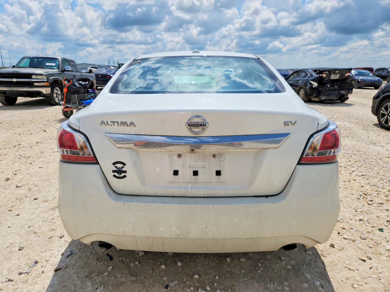 2015 Nissan Altima 2.5 Sv White vin: 1N4AL3AP0FC247878