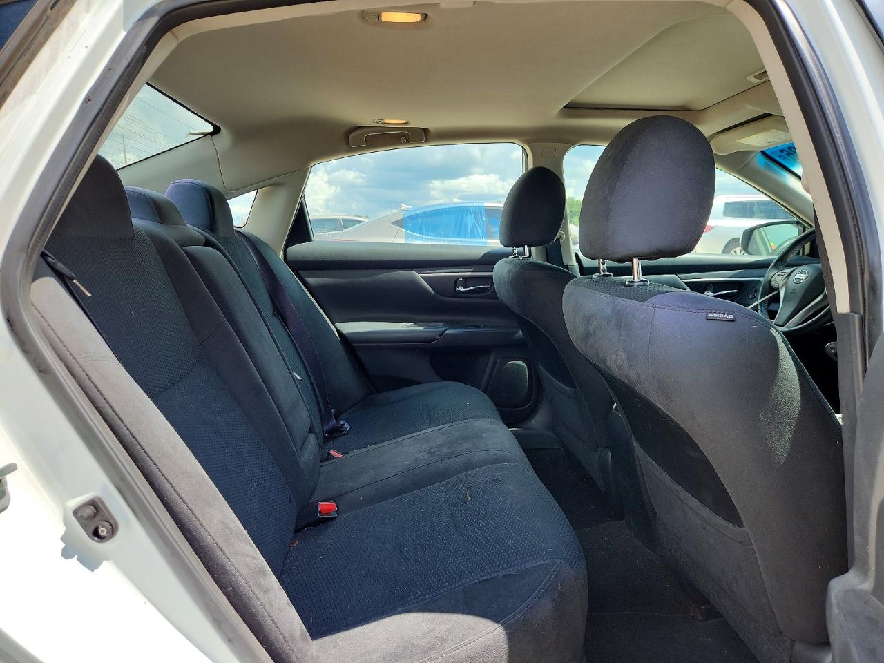 2015 Nissan Altima 2.5 Sv White vin: 1N4AL3AP0FC247878