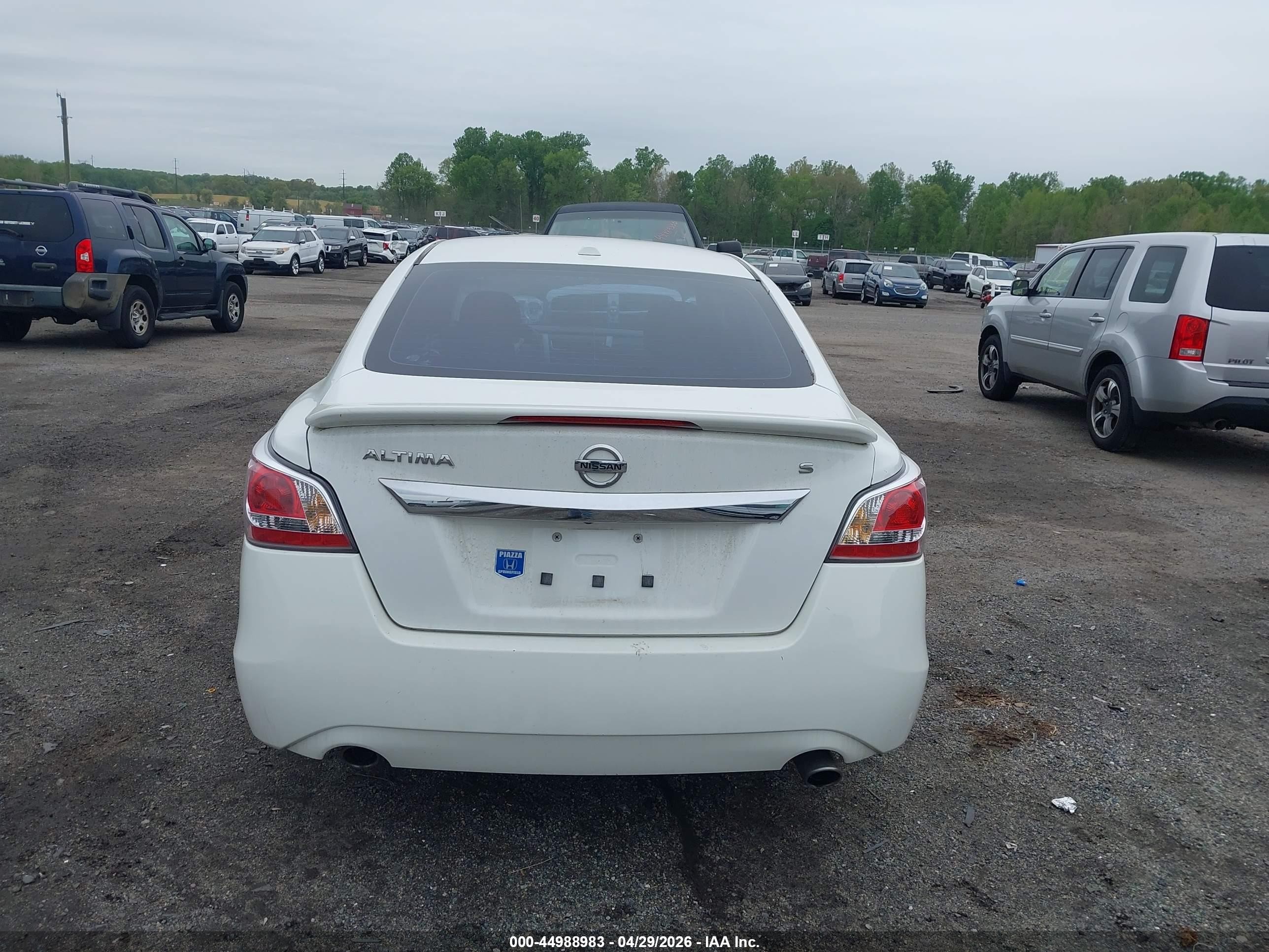2015 Nissan Altima 2.5 S White vin: 1N4AL3AP0FC253048