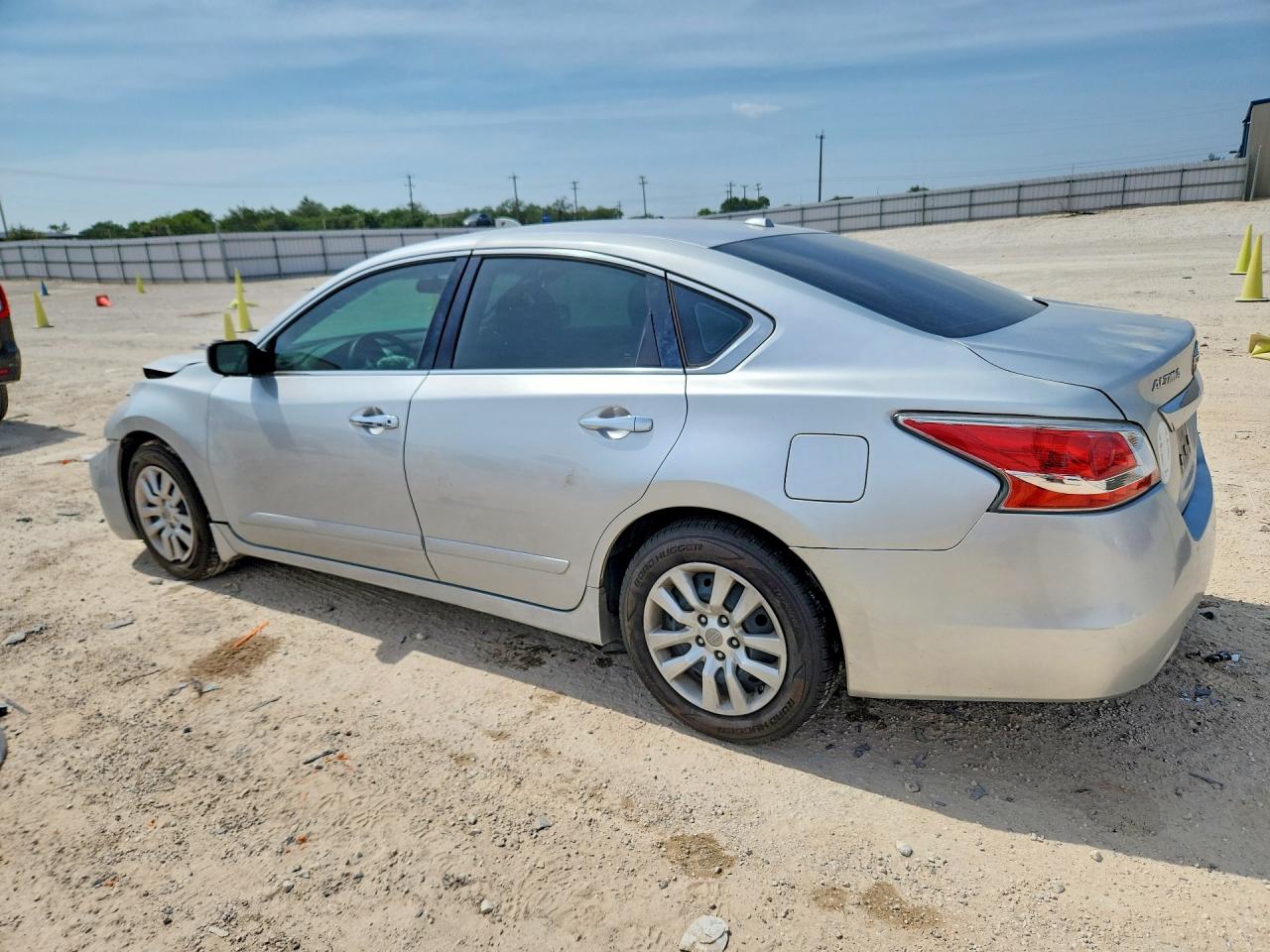 2015 Nissan Altima 2.5 S Silver vin: 1N4AL3AP0FC262199