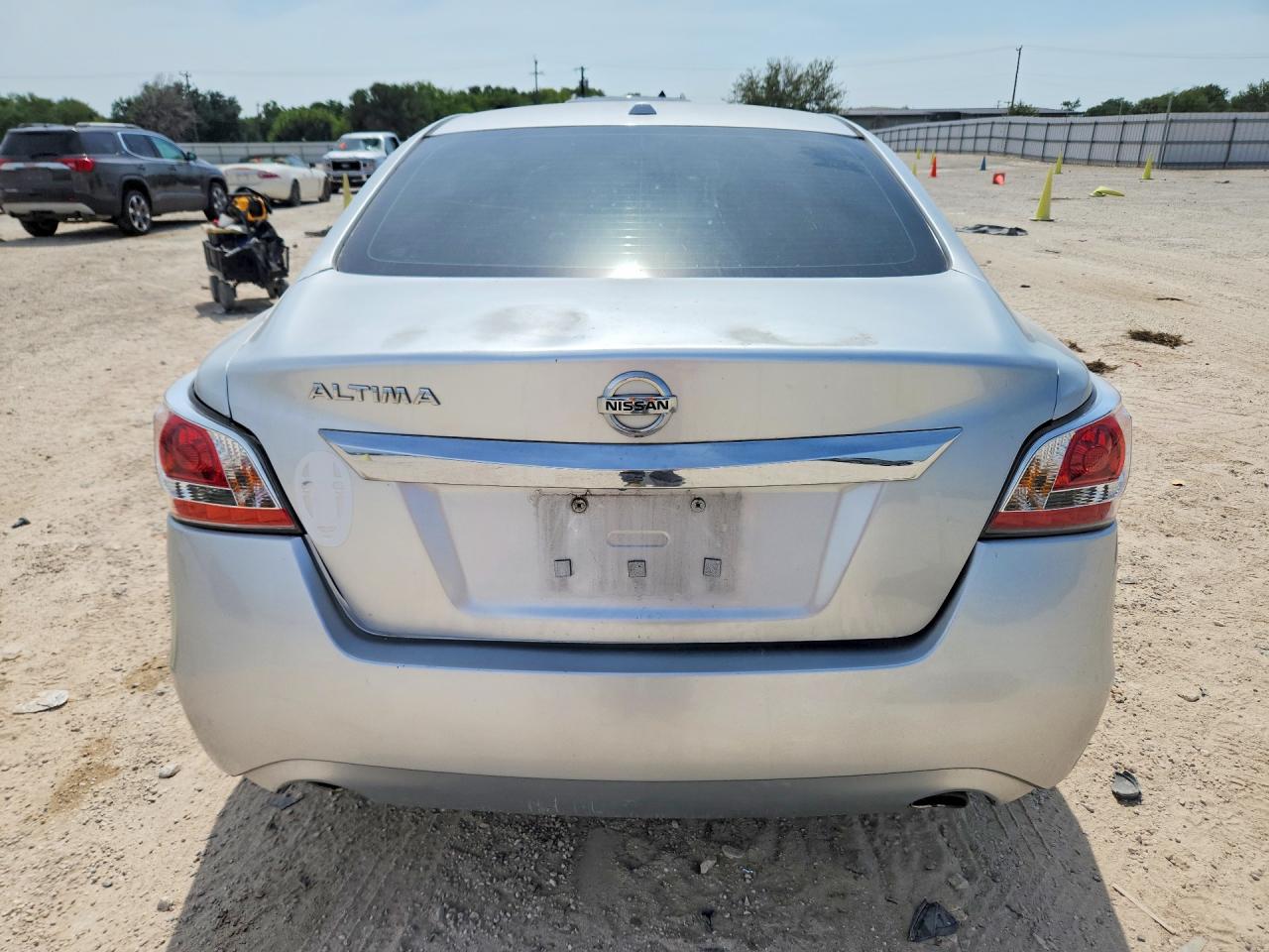 2015 Nissan Altima 2.5 S Silver vin: 1N4AL3AP0FC262199