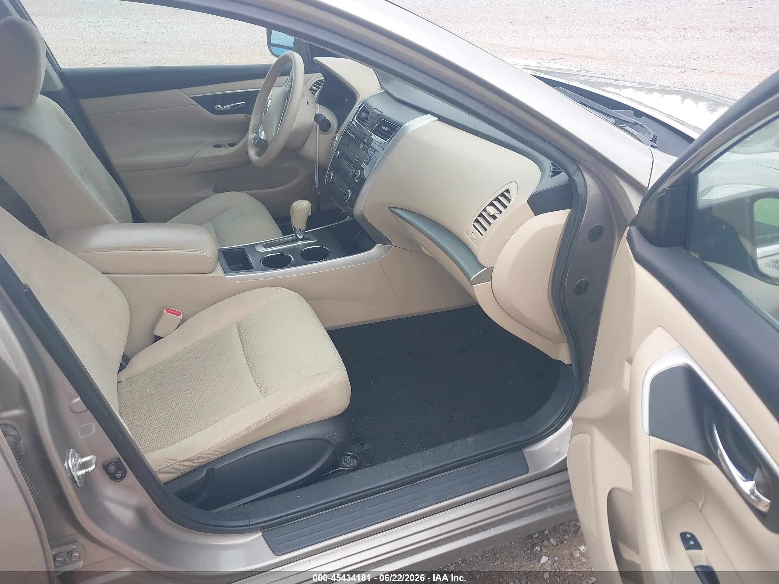 2015 Nissan Altima 2.5/2.5 S/2.5 Sl/2.5 Sv Gray vin: 1N4AL3AP0FC262476