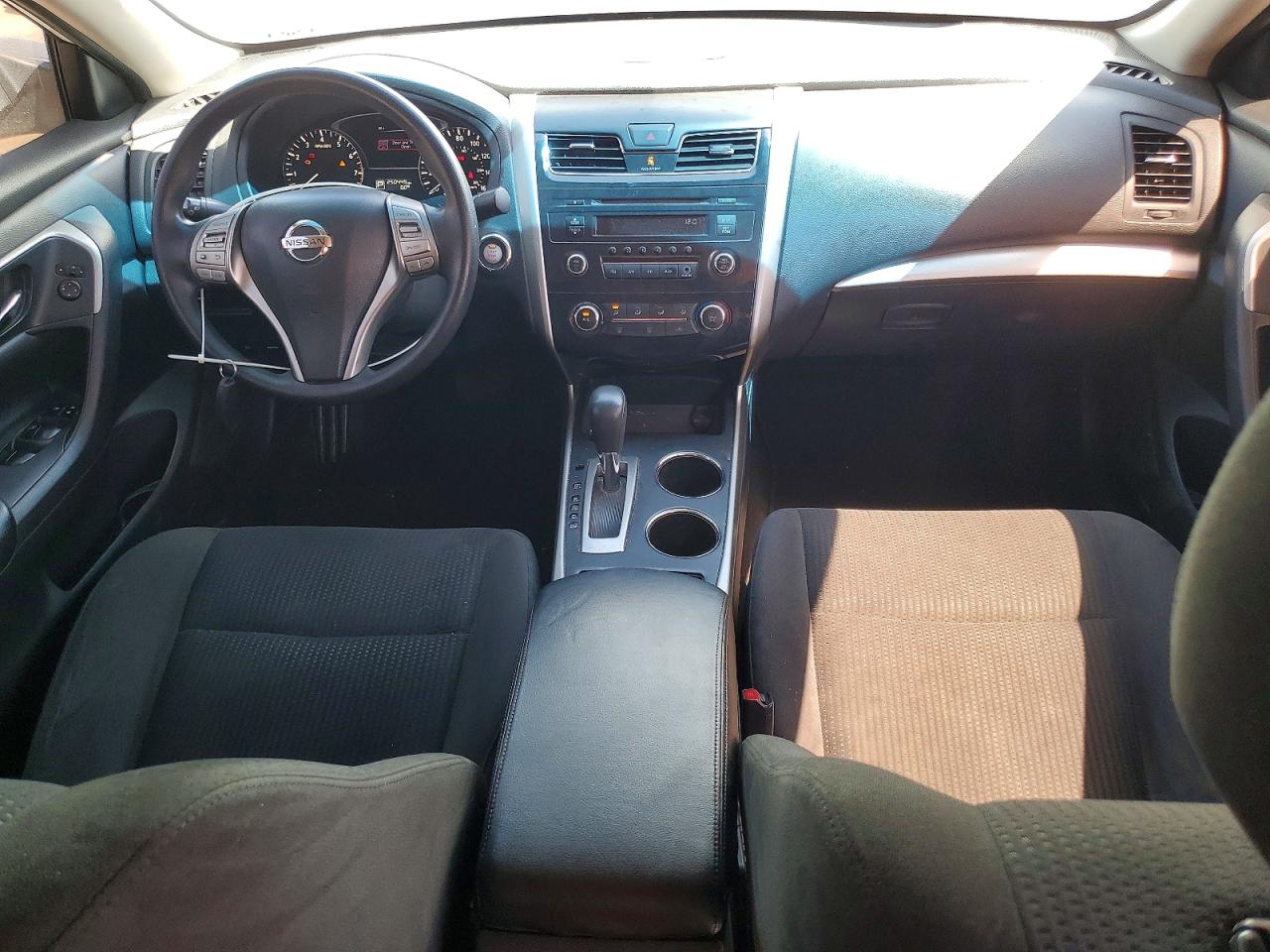 2015 Nissan Altima 2.5 S White vin: 1N4AL3AP0FC264387