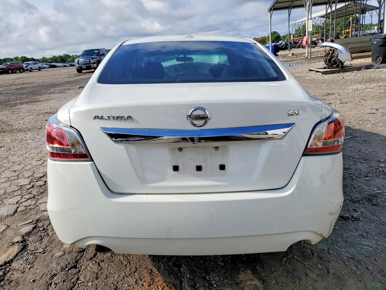 2015 Nissan Altima 2.5 Sv White vin: 1N4AL3AP0FC272537