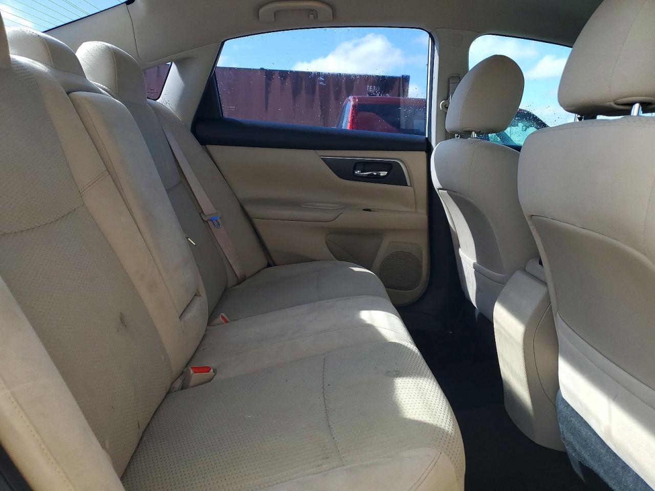 2015 Nissan Altima 2.5 S White vin: 1N4AL3AP0FC273705