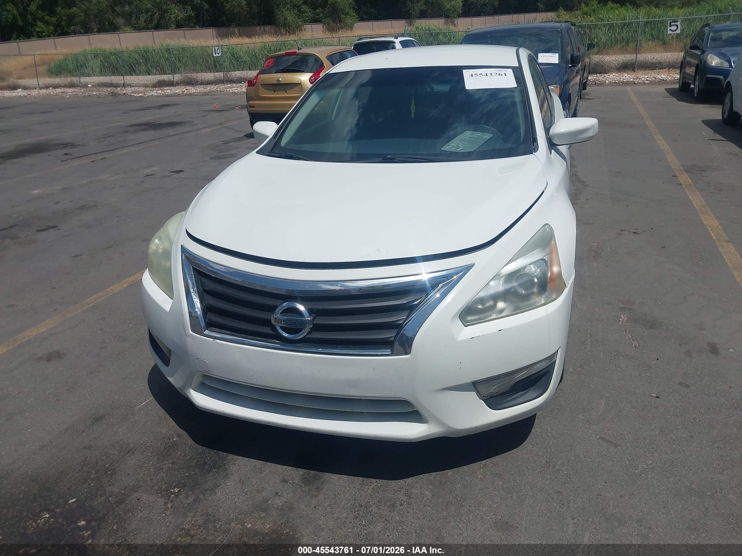 2015 Nissan Altima 2.5/2.5 S/2.5 Sl/2.5 Sv White vin: 1N4AL3AP0FC275812