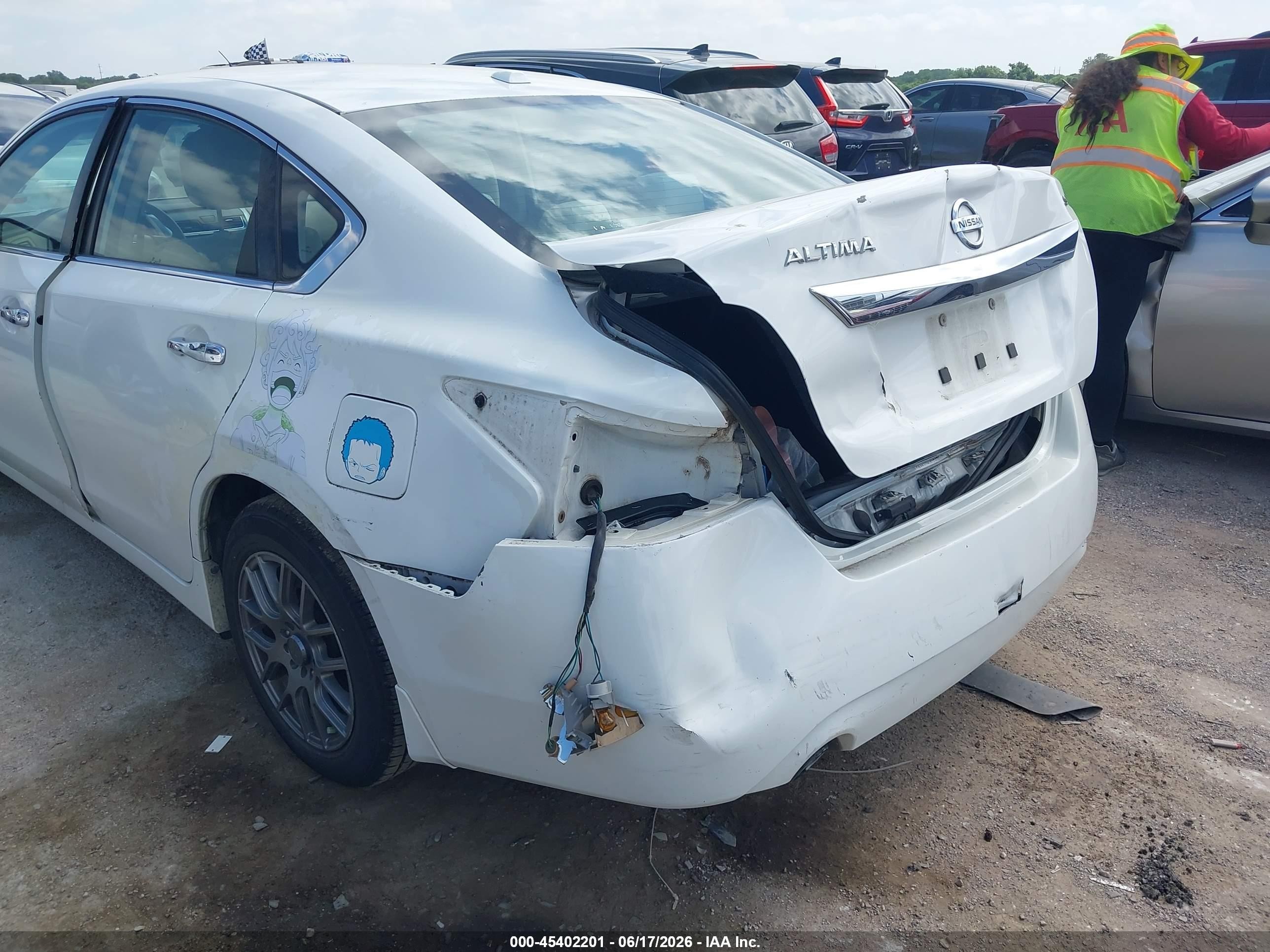 2015 Nissan Altima 2.5 S White vin: 1N4AL3AP0FC411971