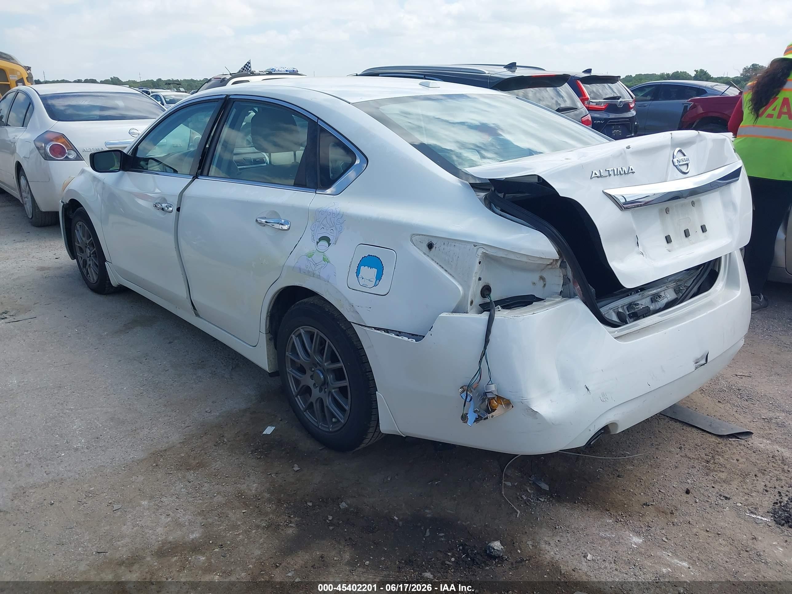 2015 Nissan Altima 2.5 S White vin: 1N4AL3AP0FC411971