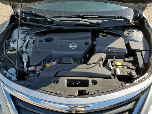 2015 Nissan Altima 2.5 Серебряный vin: 1N4AL3AP0FC418807