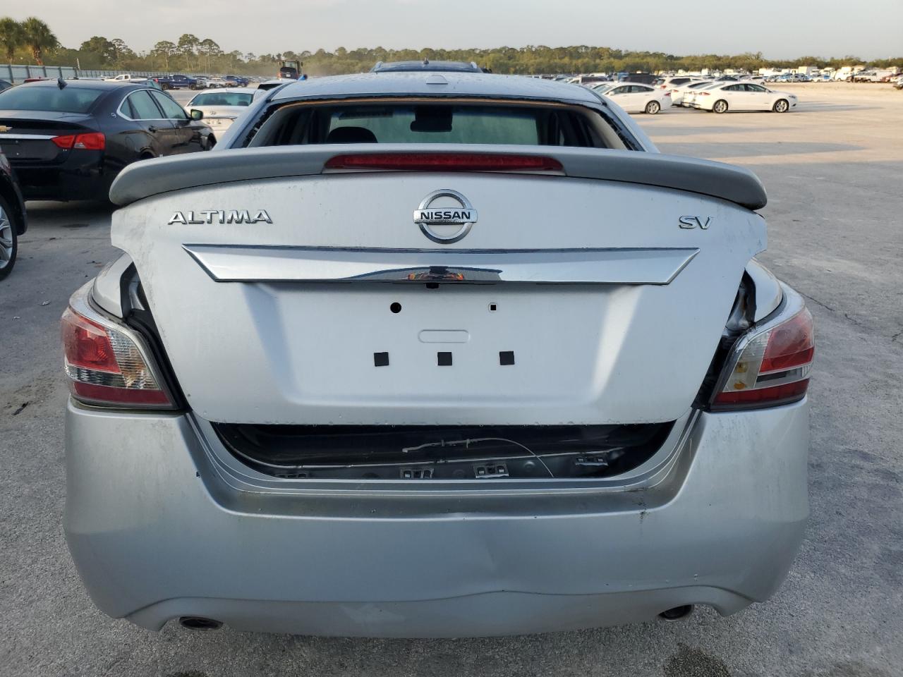 2015 Nissan Altima 2.5 Серебряный vin: 1N4AL3AP0FC418807