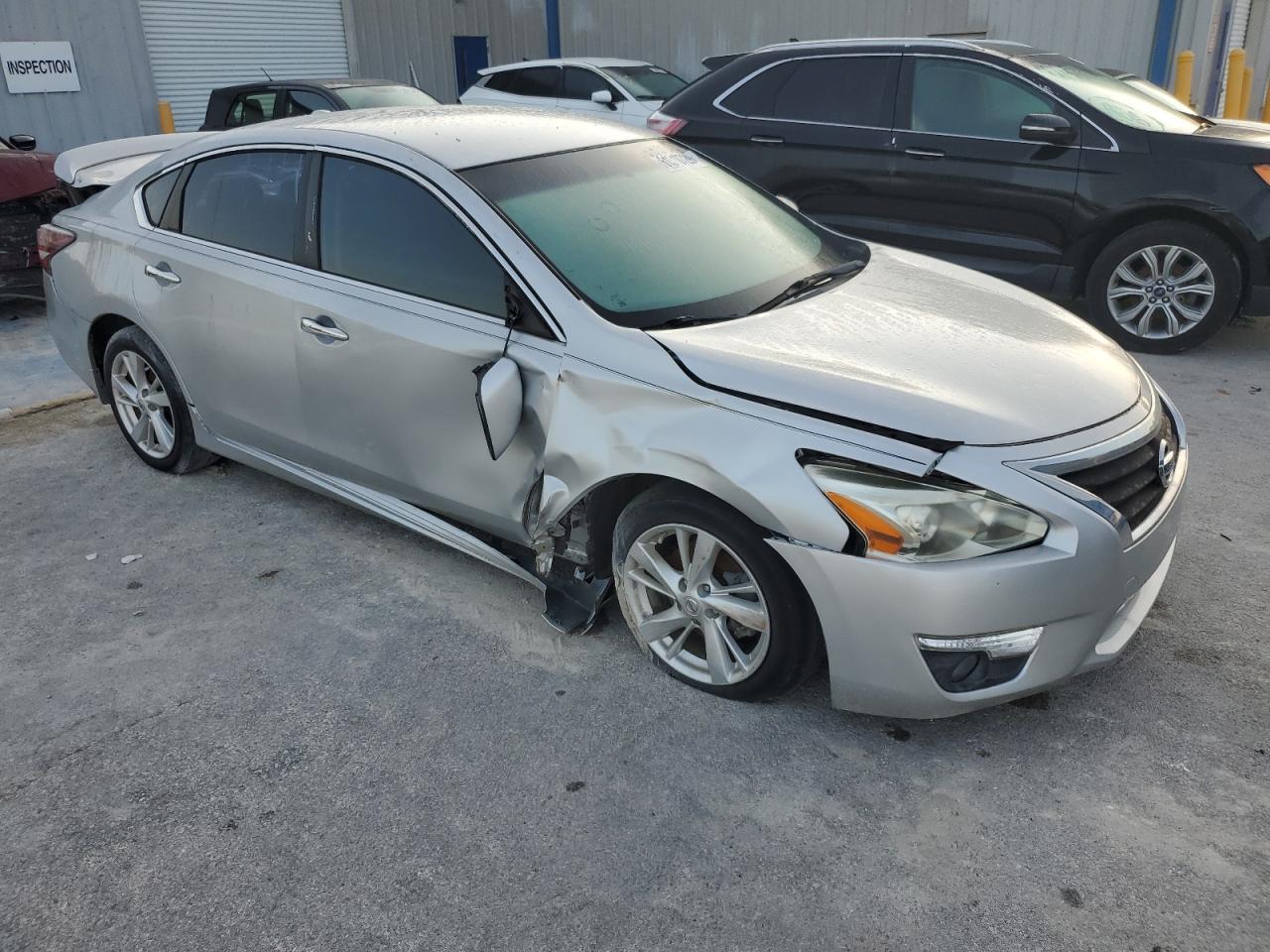 2015 Nissan Altima 2.5 Серебряный vin: 1N4AL3AP0FC418807