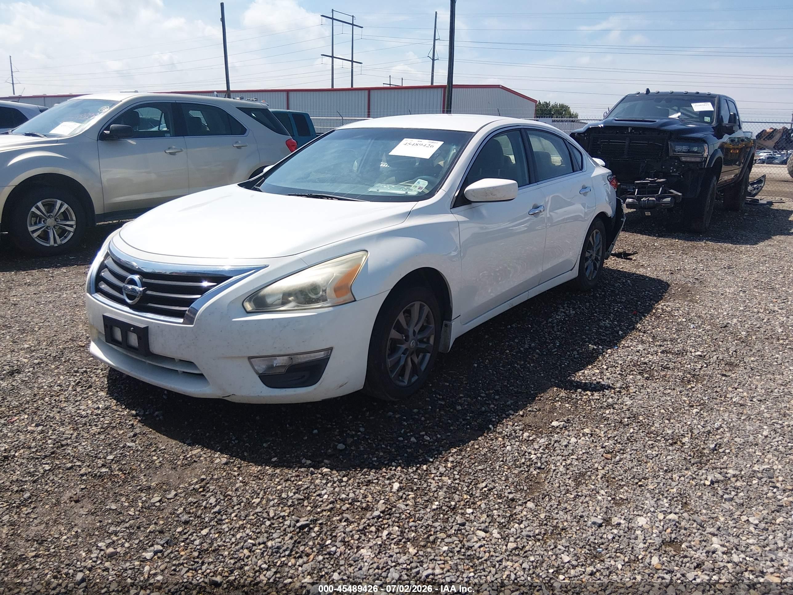 2015 Nissan Altima 2.5 S White vin: 1N4AL3AP0FC421514