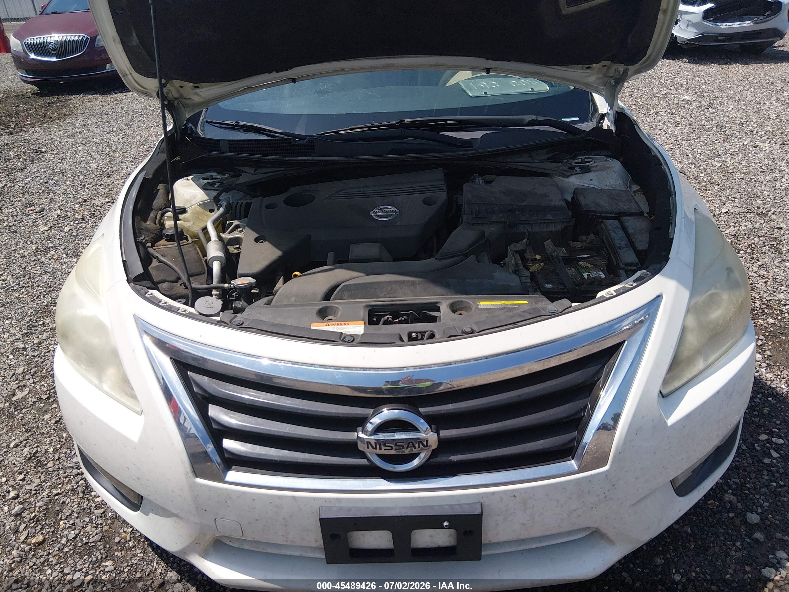 2015 Nissan Altima 2.5 S White vin: 1N4AL3AP0FC421514