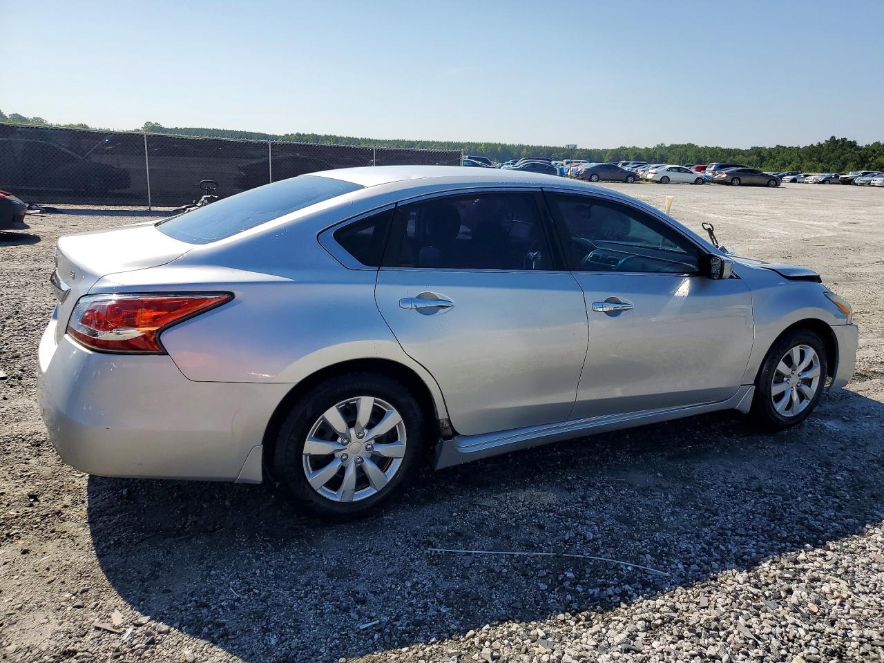 2015 Nissan Altima 2.5 S Silver vin: 1N4AL3AP0FC423070