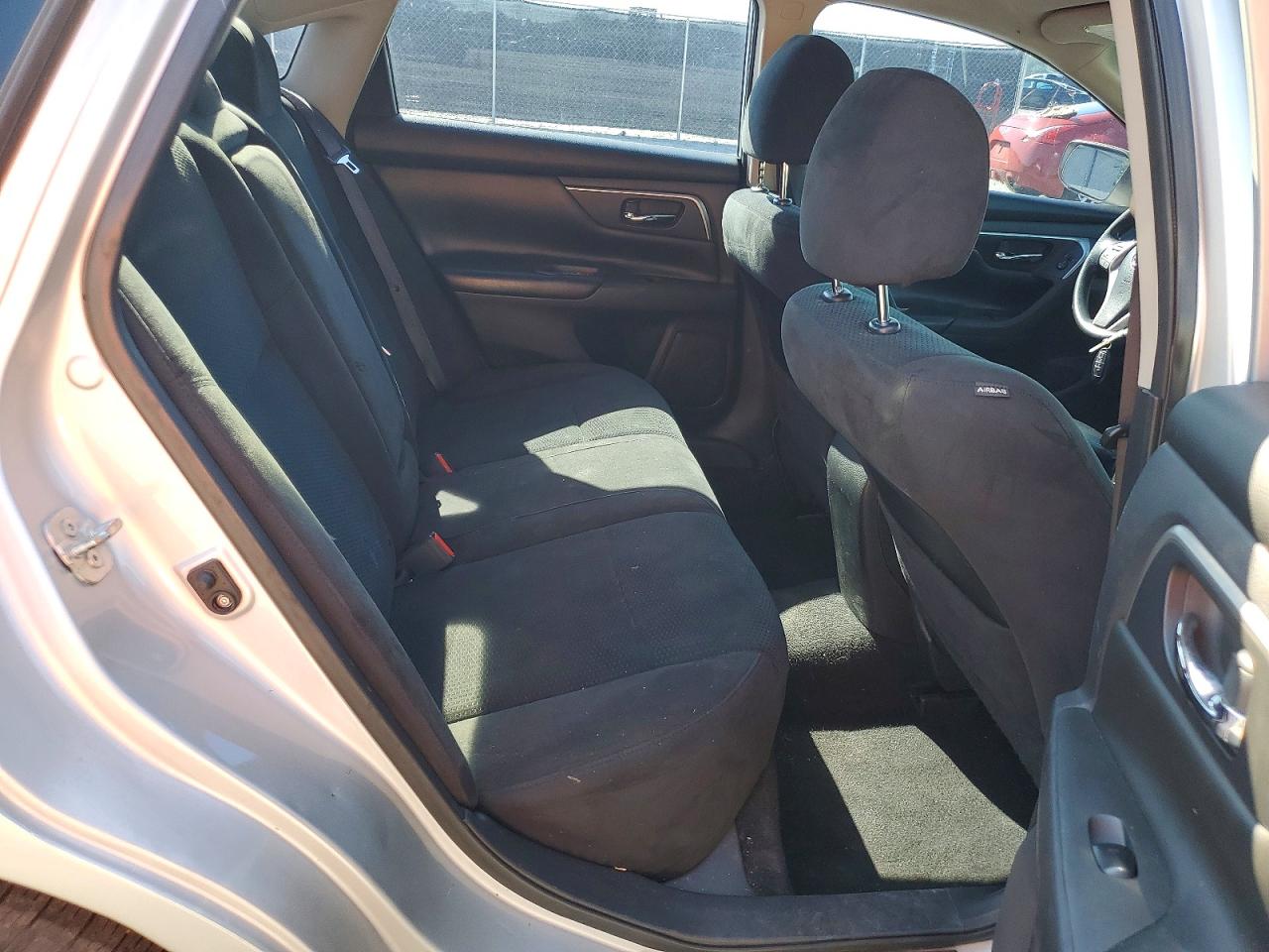 2015 Nissan Altima 2.5 S Silver vin: 1N4AL3AP0FC423070
