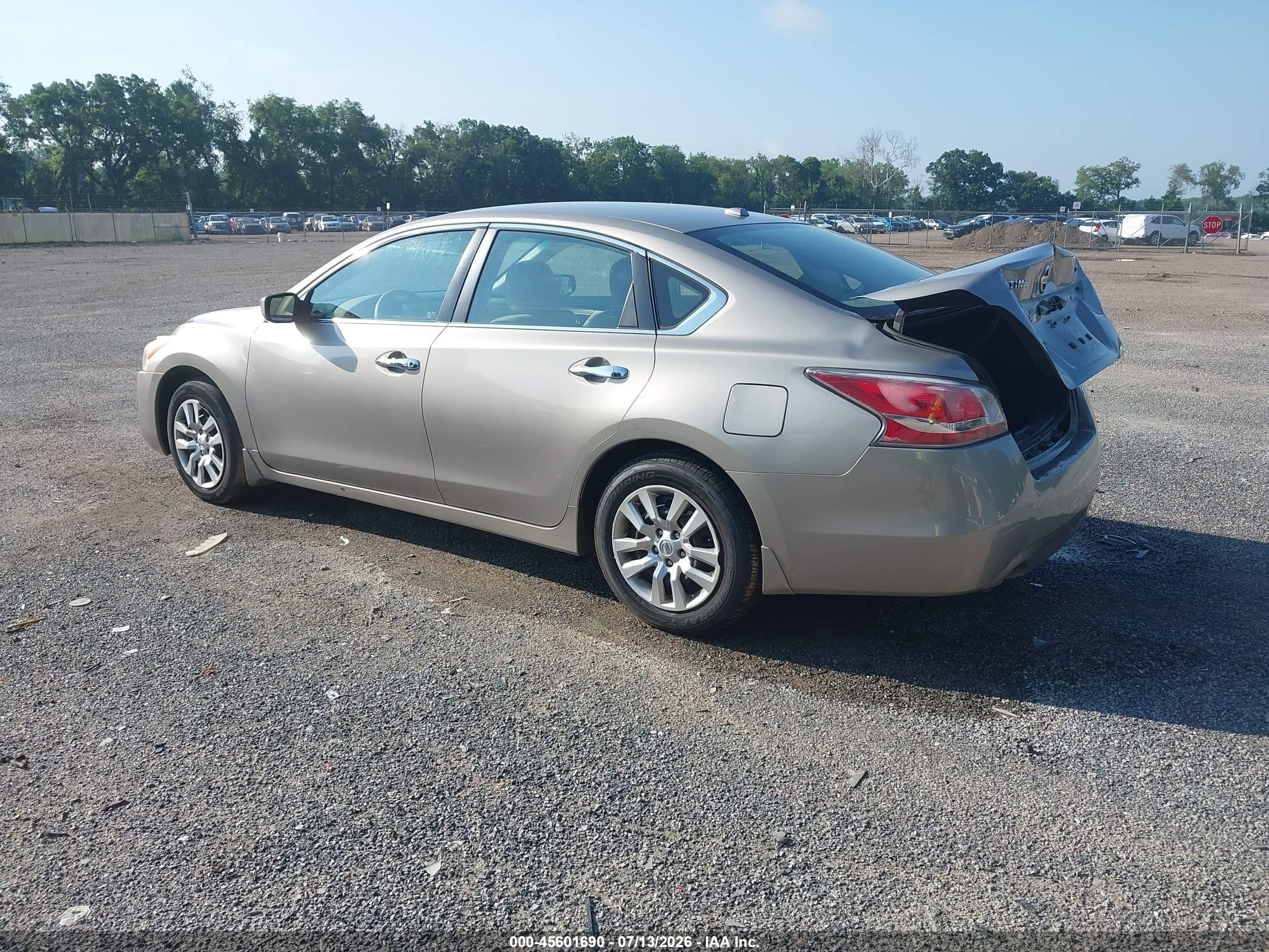2015 Nissan Altima 2.5 S Gray vin: 1N4AL3AP0FC425255