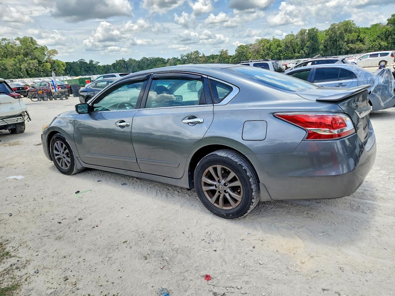 2015 Nissan Altima 2.5 S Gray vin: 1N4AL3AP0FC425773