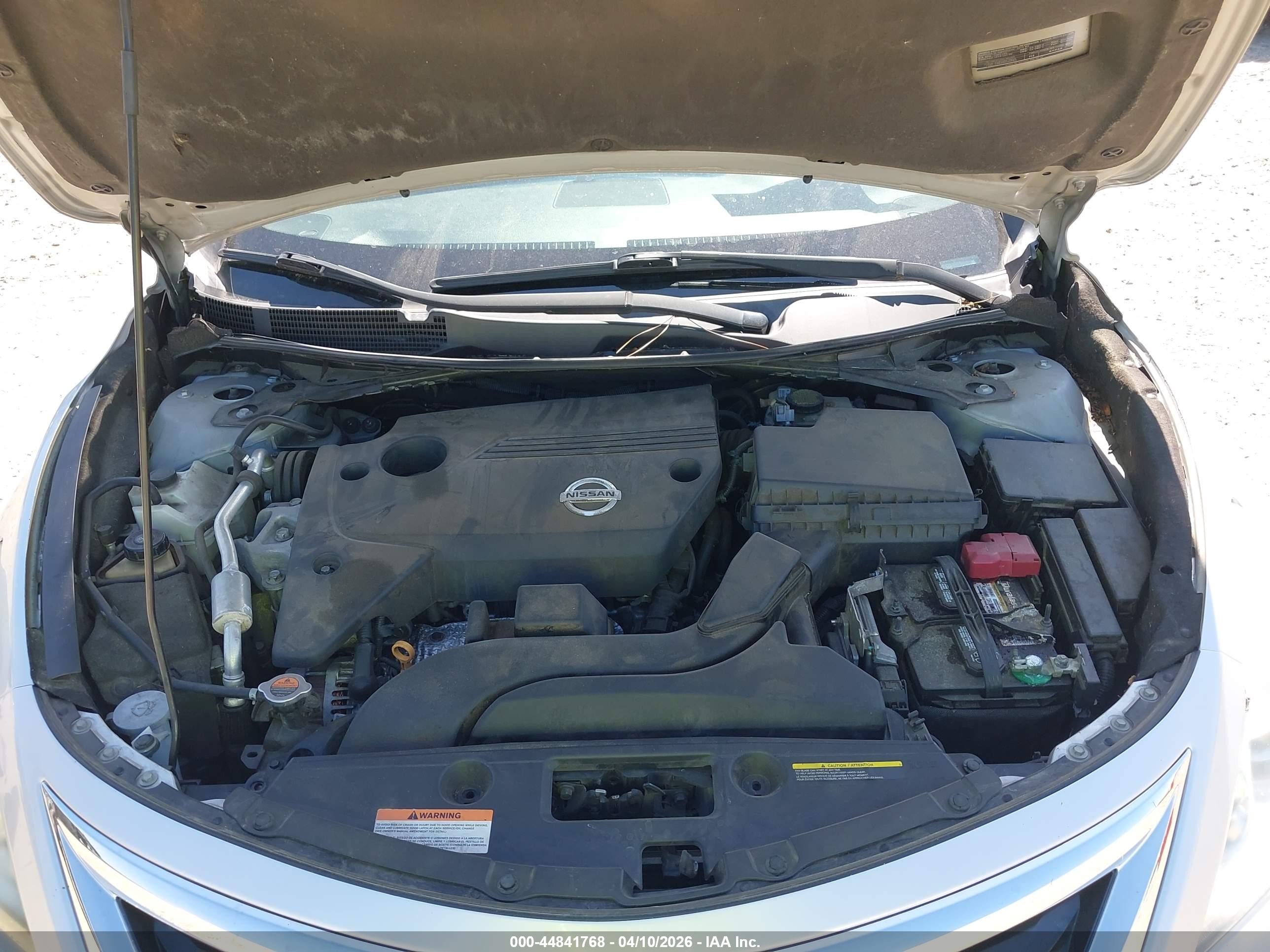 2015 Nissan Altima 2.5 S Silver vin: 1N4AL3AP0FC431184