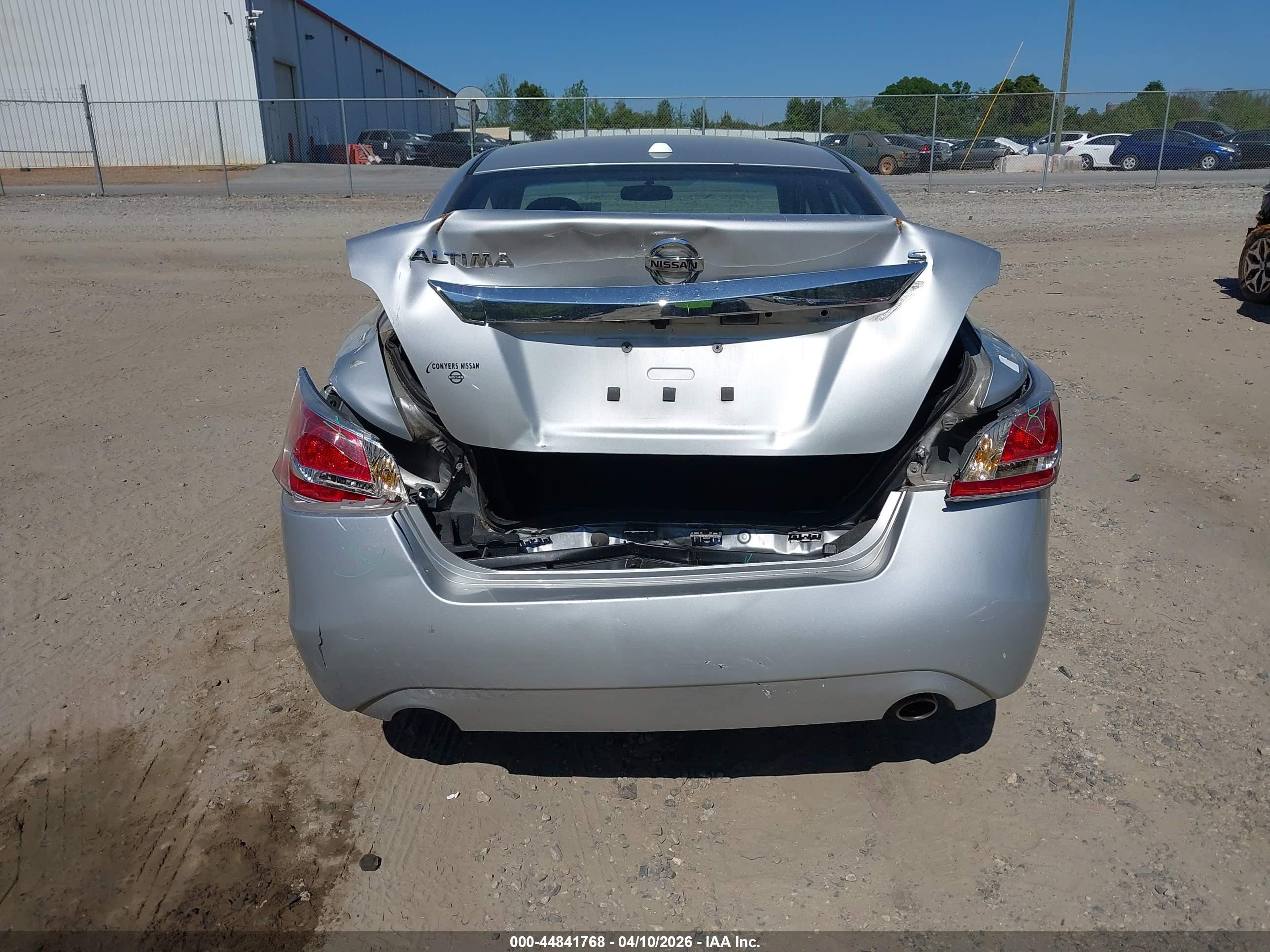 2015 Nissan Altima 2.5 S Silver vin: 1N4AL3AP0FC431184