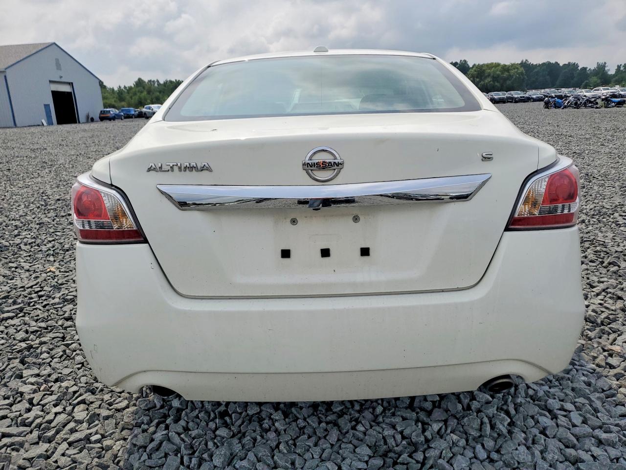 2015 Nissan Altima 2.5 S White vin: 1N4AL3AP0FC434196