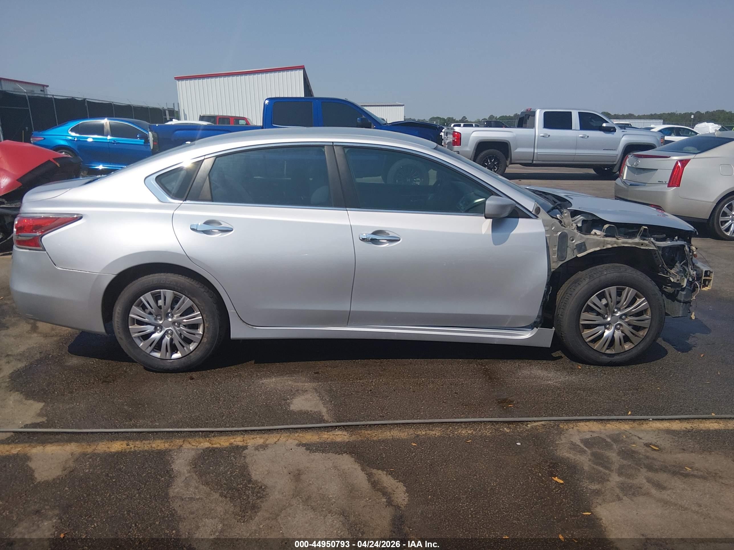 2015 Nissan Altima 2.5/2.5 S/2.5 Sl/2.5 Sv Серебряный vin: 1N4AL3AP0FC439723