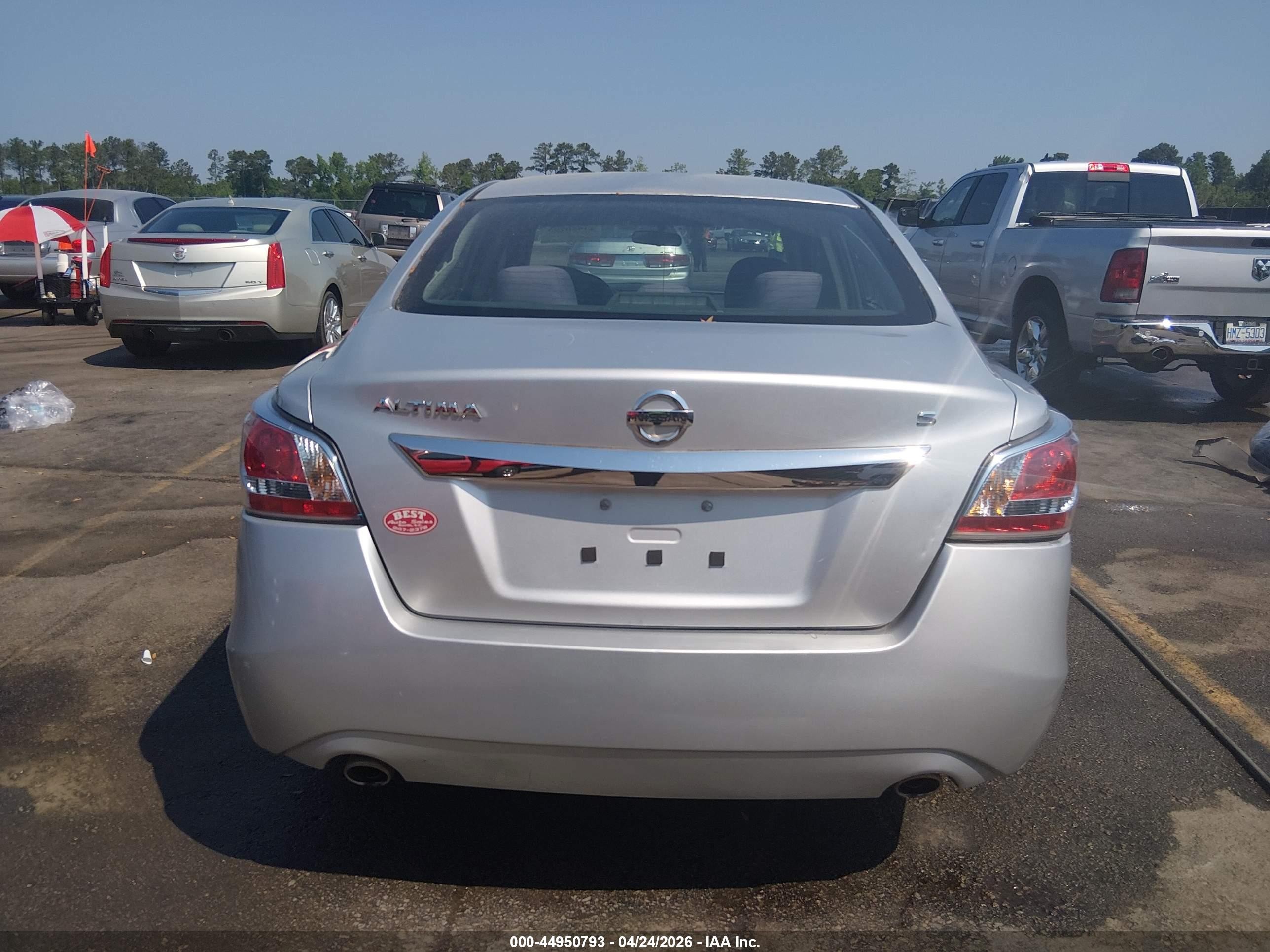 2015 Nissan Altima 2.5/2.5 S/2.5 Sl/2.5 Sv Серебряный vin: 1N4AL3AP0FC439723