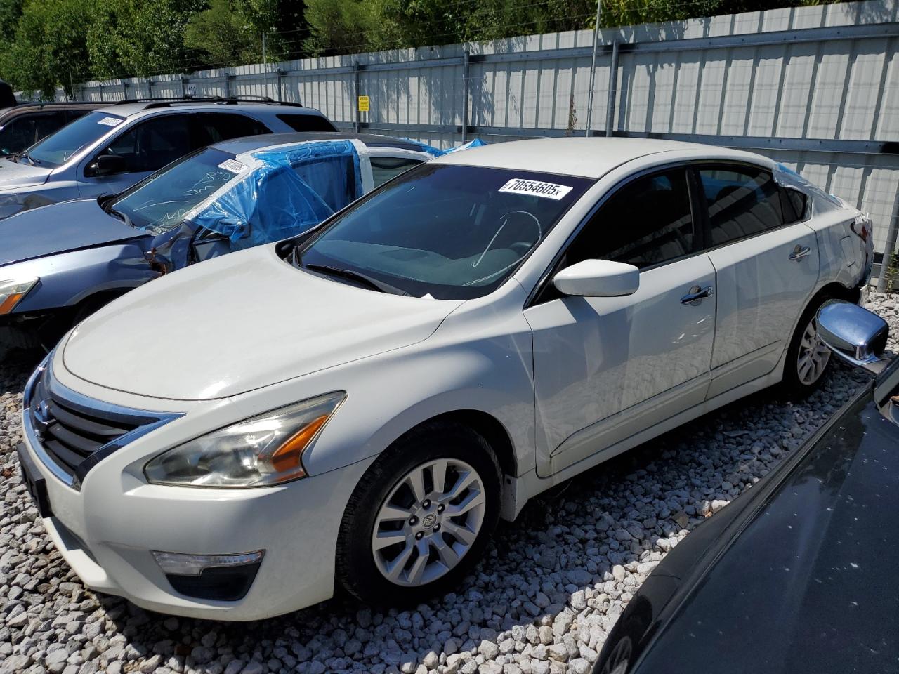 2015 Nissan Altima 2.5 White vin: 1N4AL3AP0FC450480
