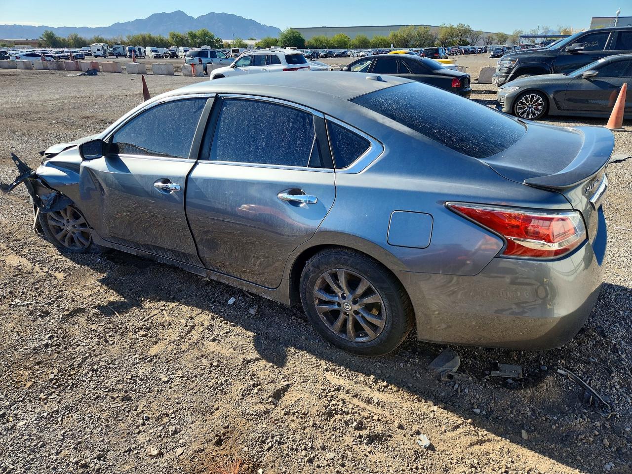 2015 Nissan Altima 2.5 S Silver vin: 1N4AL3AP0FC461236