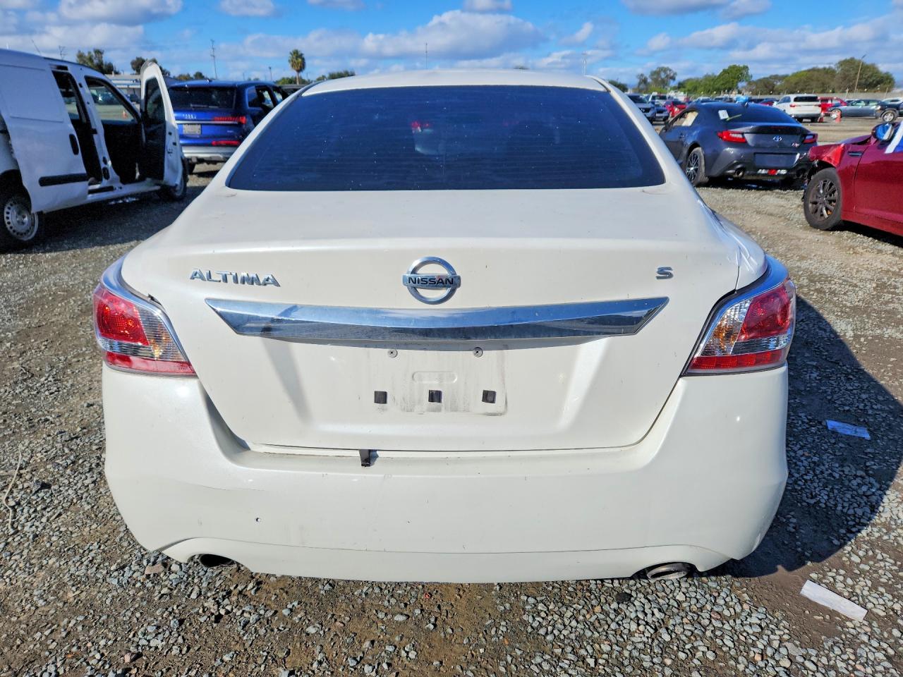 2015 Nissan Altima 2.5 White vin: 1N4AL3AP0FC464881