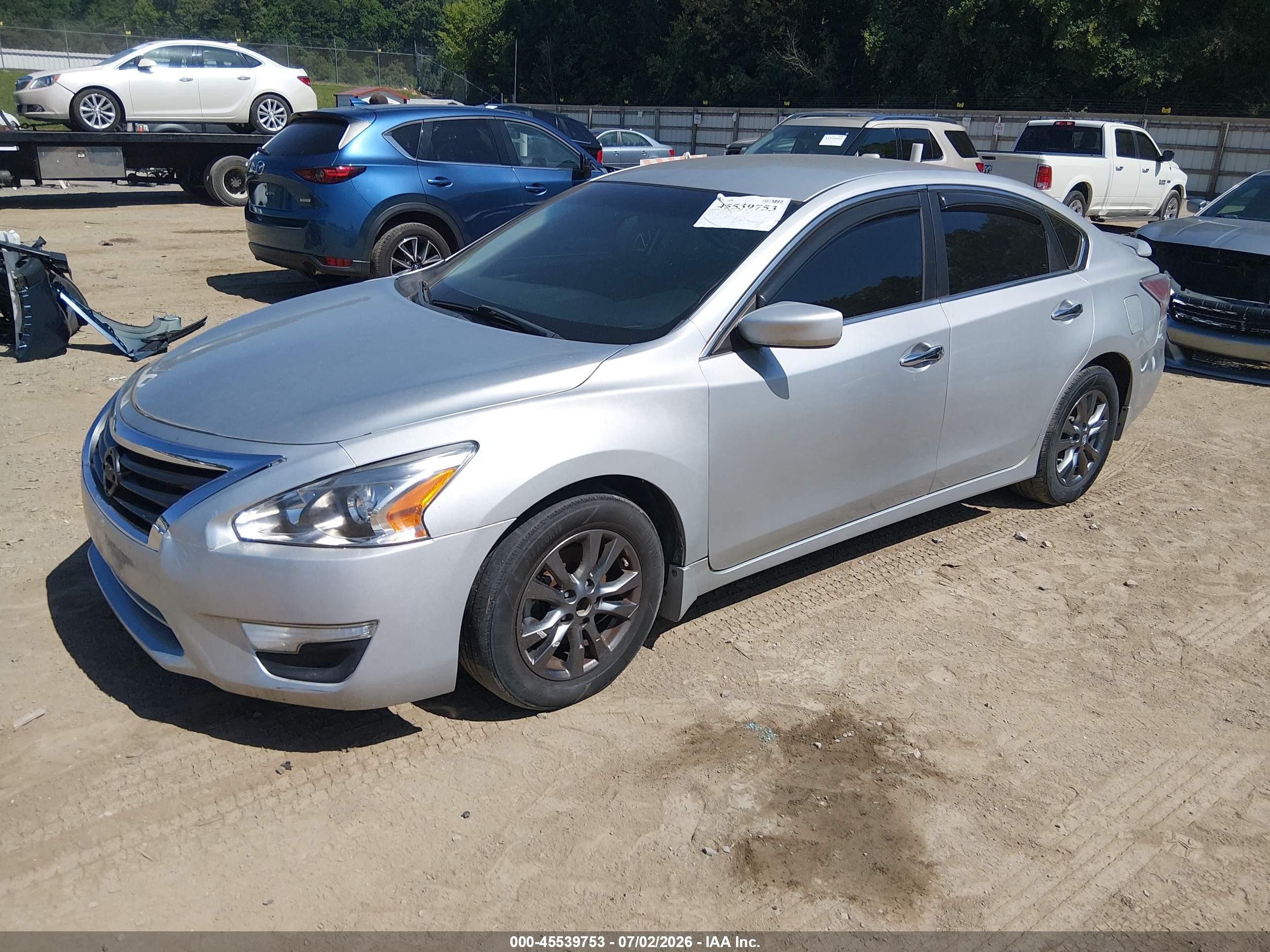 2015 Nissan Altima 2.5 S Silver vin: 1N4AL3AP0FC465500