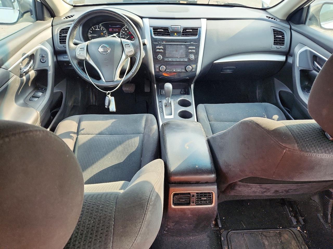2015 Nissan Altima 2.5 Sv White vin: 1N4AL3AP0FC468106
