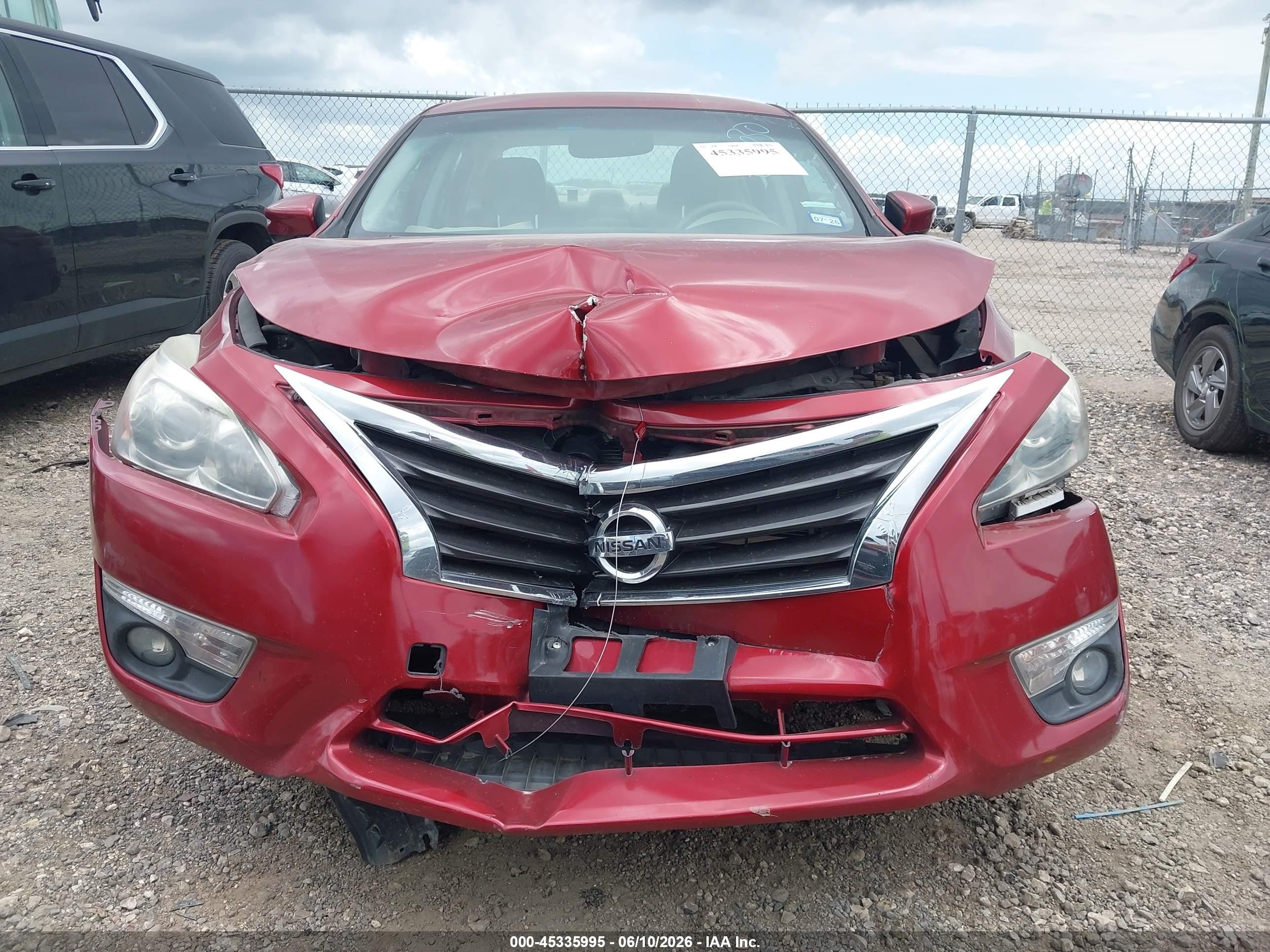 2015 Nissan Altima 2.5 Sv Red vin: 1N4AL3AP0FC470230