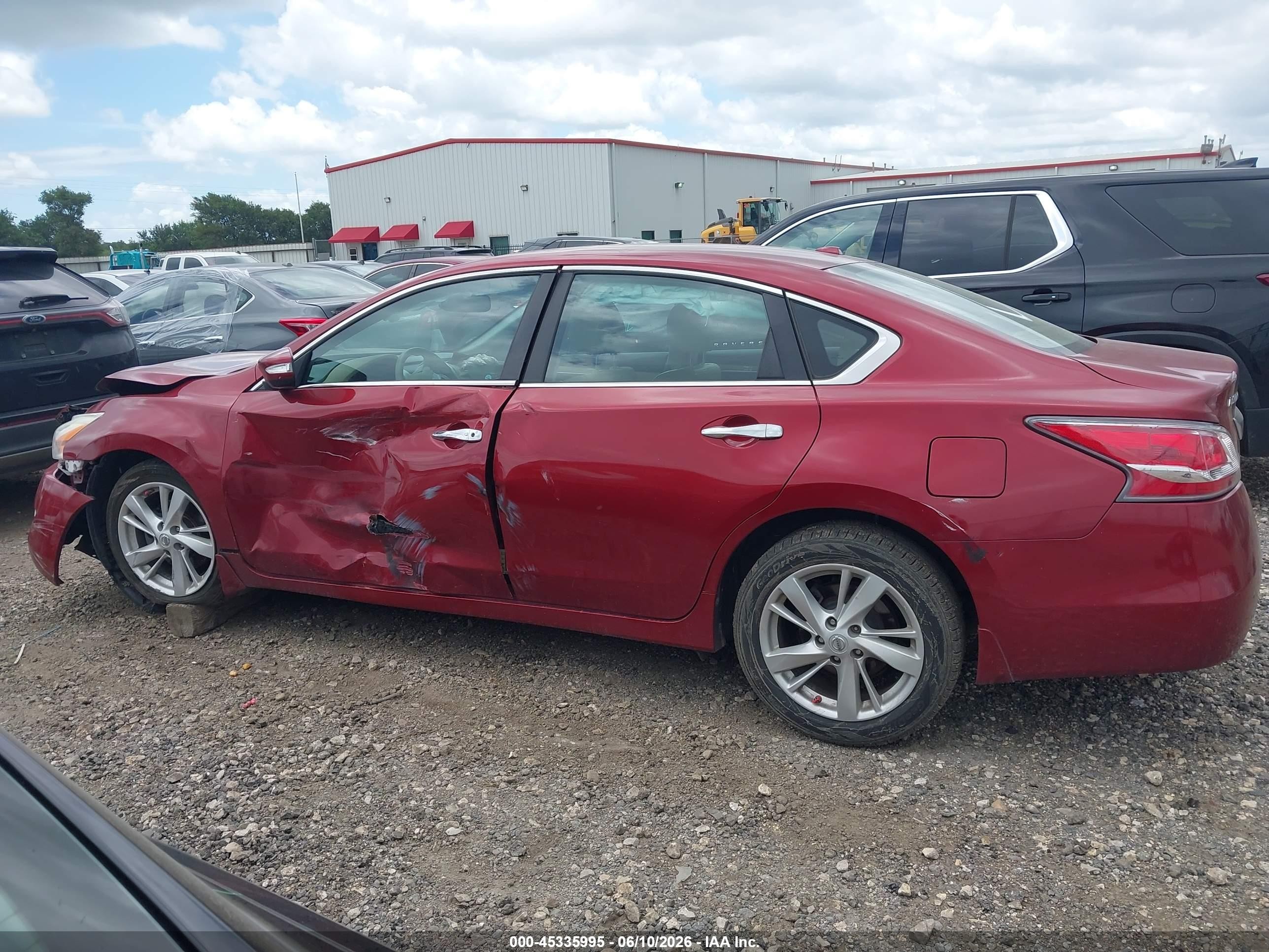 2015 Nissan Altima 2.5 Sv Red vin: 1N4AL3AP0FC470230