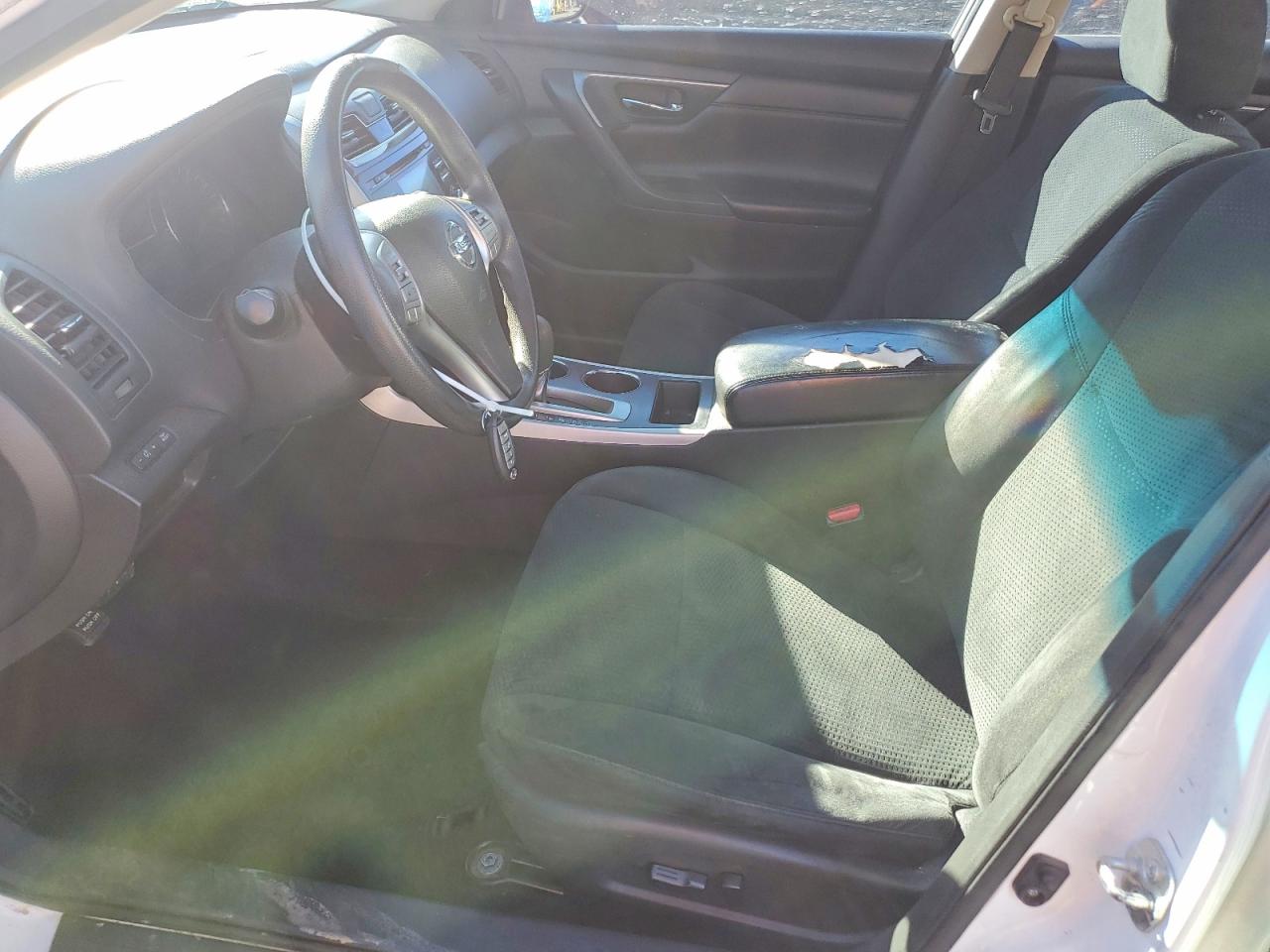 2015 Nissan Altima 2.5 S Cream vin: 1N4AL3AP0FC471748