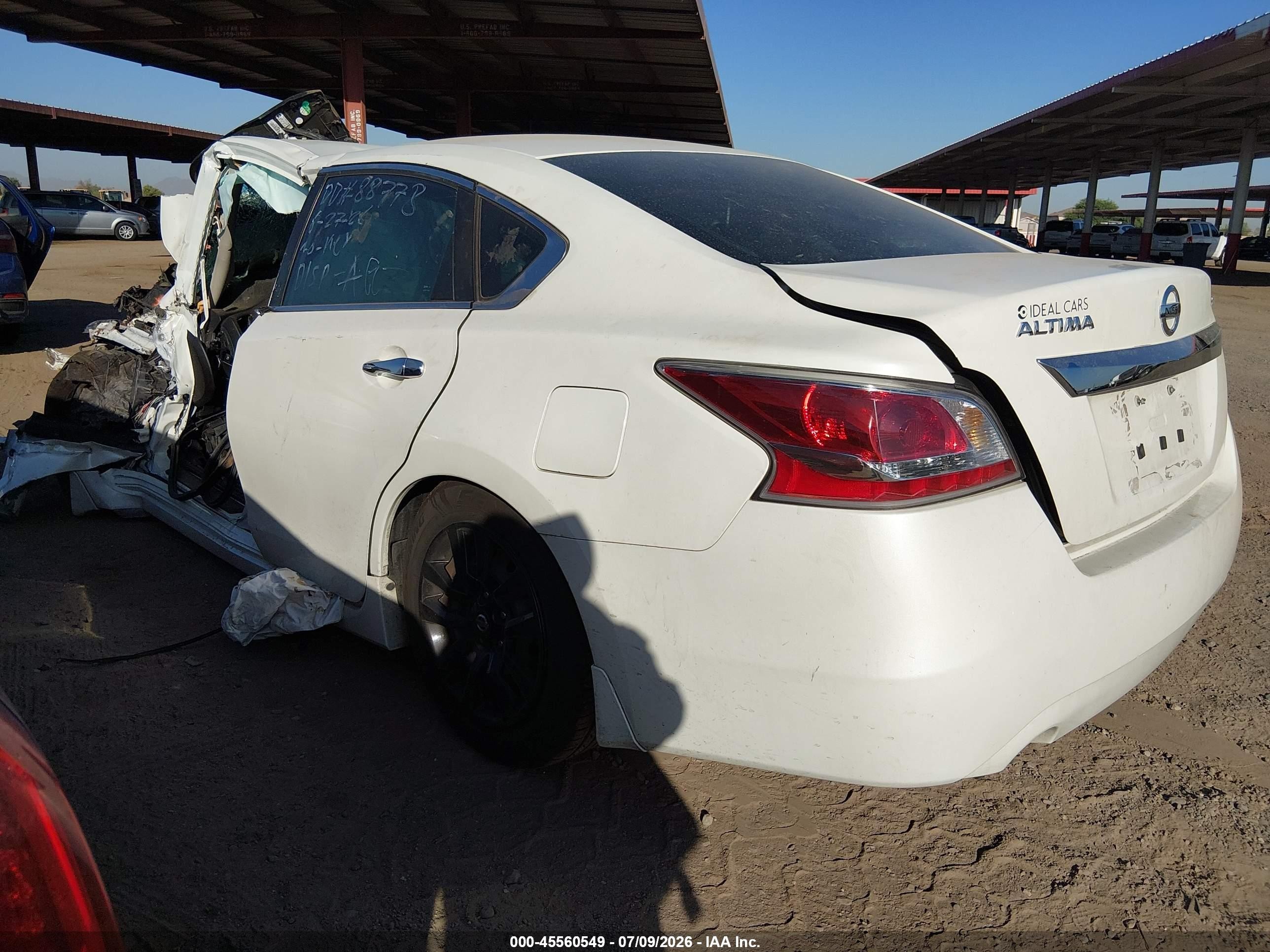 2015 Nissan Altima 2.5 S White vin: 1N4AL3AP0FC477498
