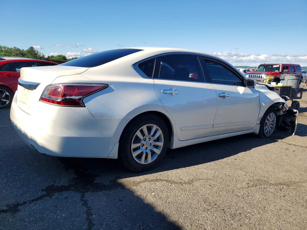 2015 Nissan Altima 2.5 S White vin: 1N4AL3AP0FC574300