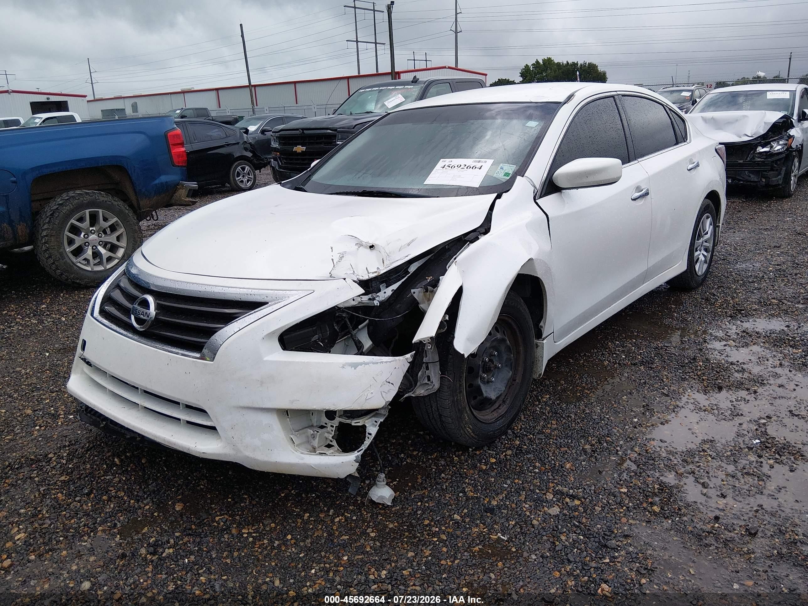 2015 Nissan Altima 2.5 S White vin: 1N4AL3AP0FN305606