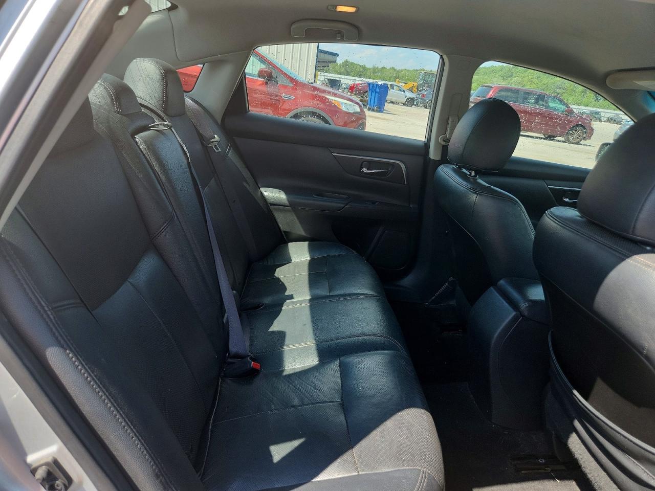 2015 Nissan Altima 2.5 S Silver vin: 1N4AL3AP0FN313348