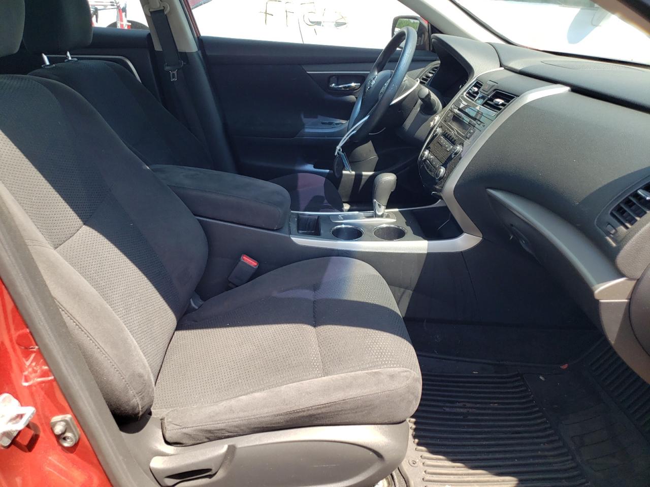 2015 Nissan Altima 2.5 Красный vin: 1N4AL3AP0FN318985