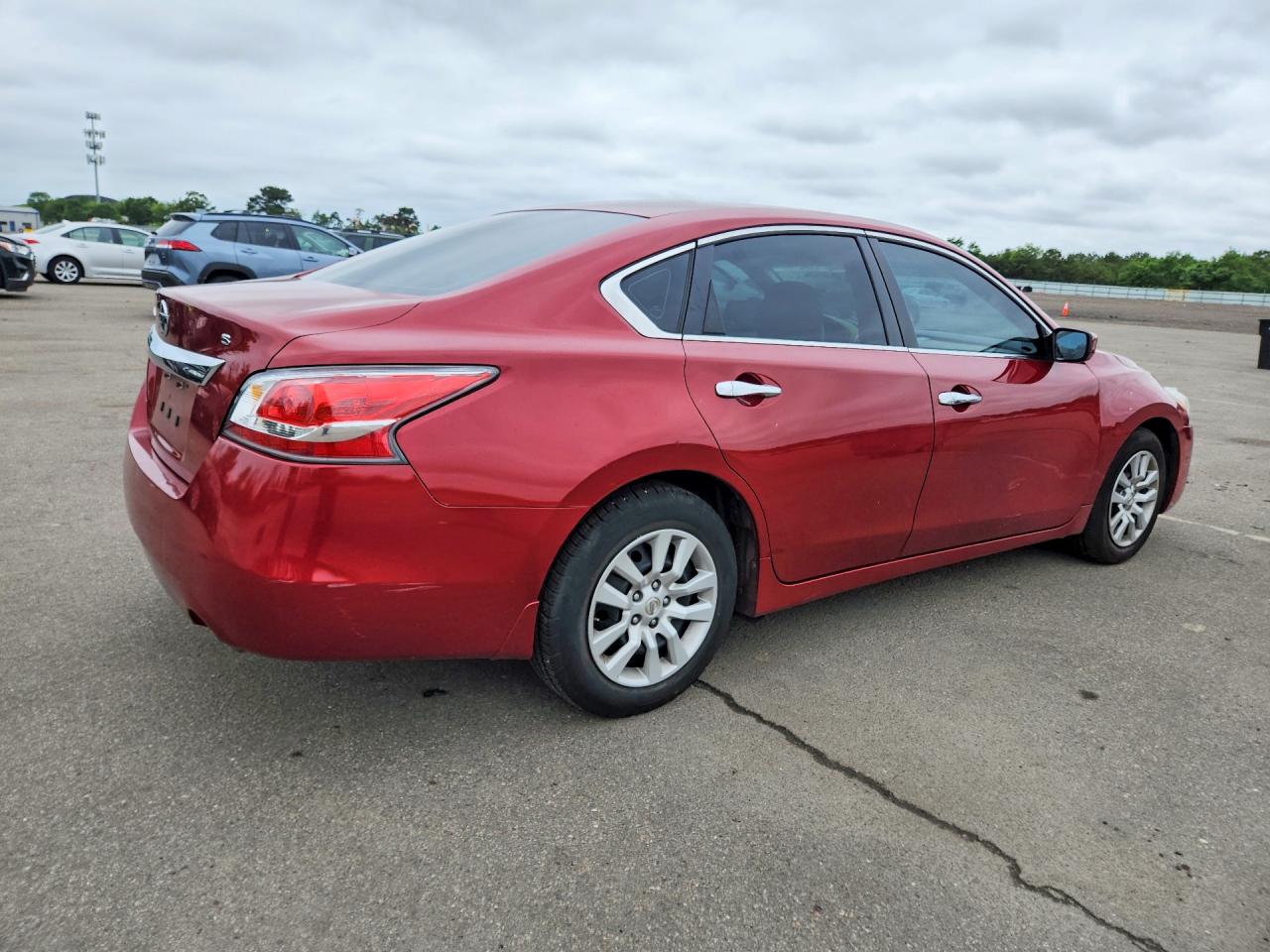 2015 Nissan Altima 2.5 S Red vin: 1N4AL3AP0FN330439