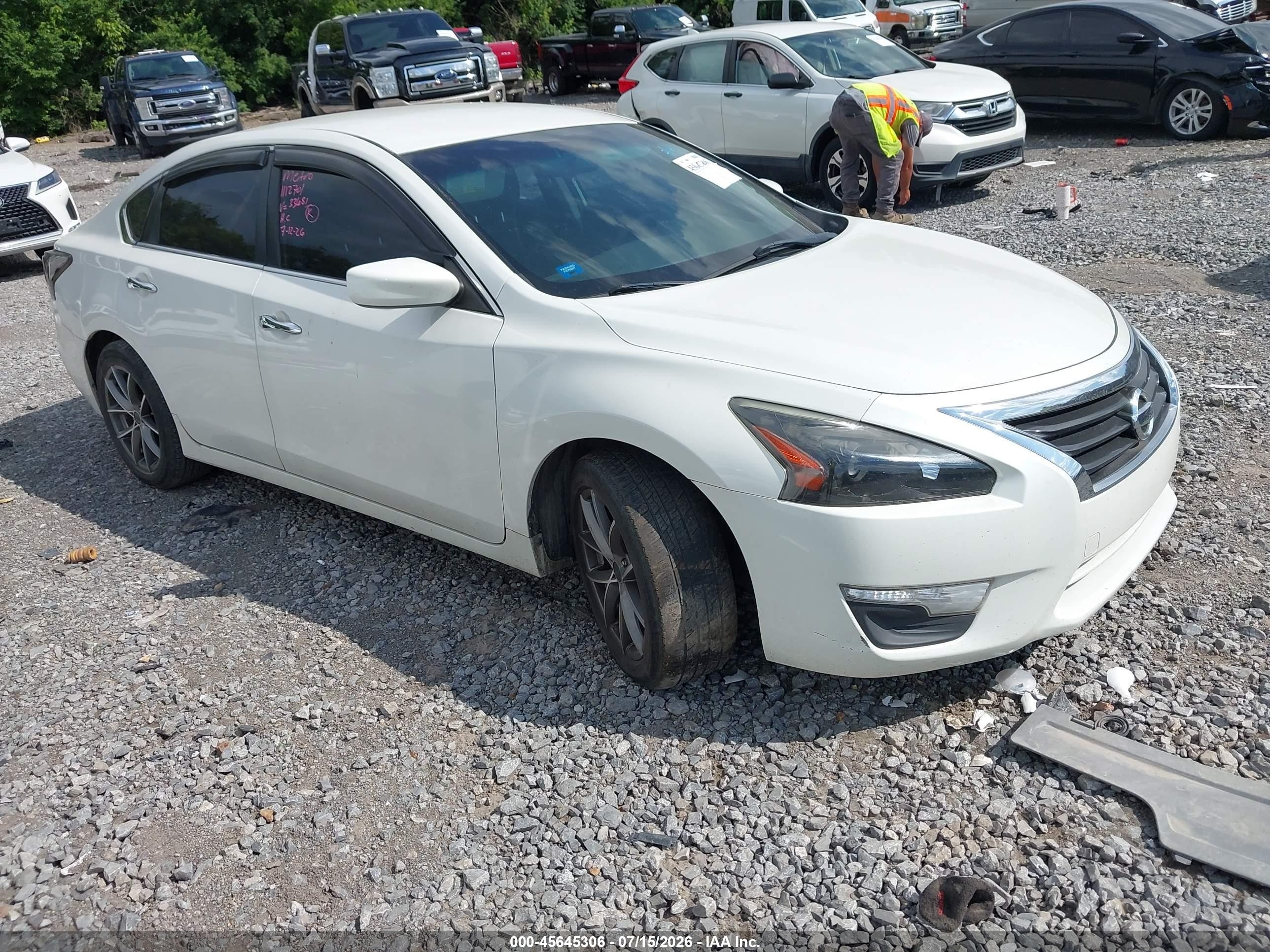 2015 Nissan Altima 2.5/2.5 S/2.5 Sl/2.5 Sv White vin: 1N4AL3AP0FN333681