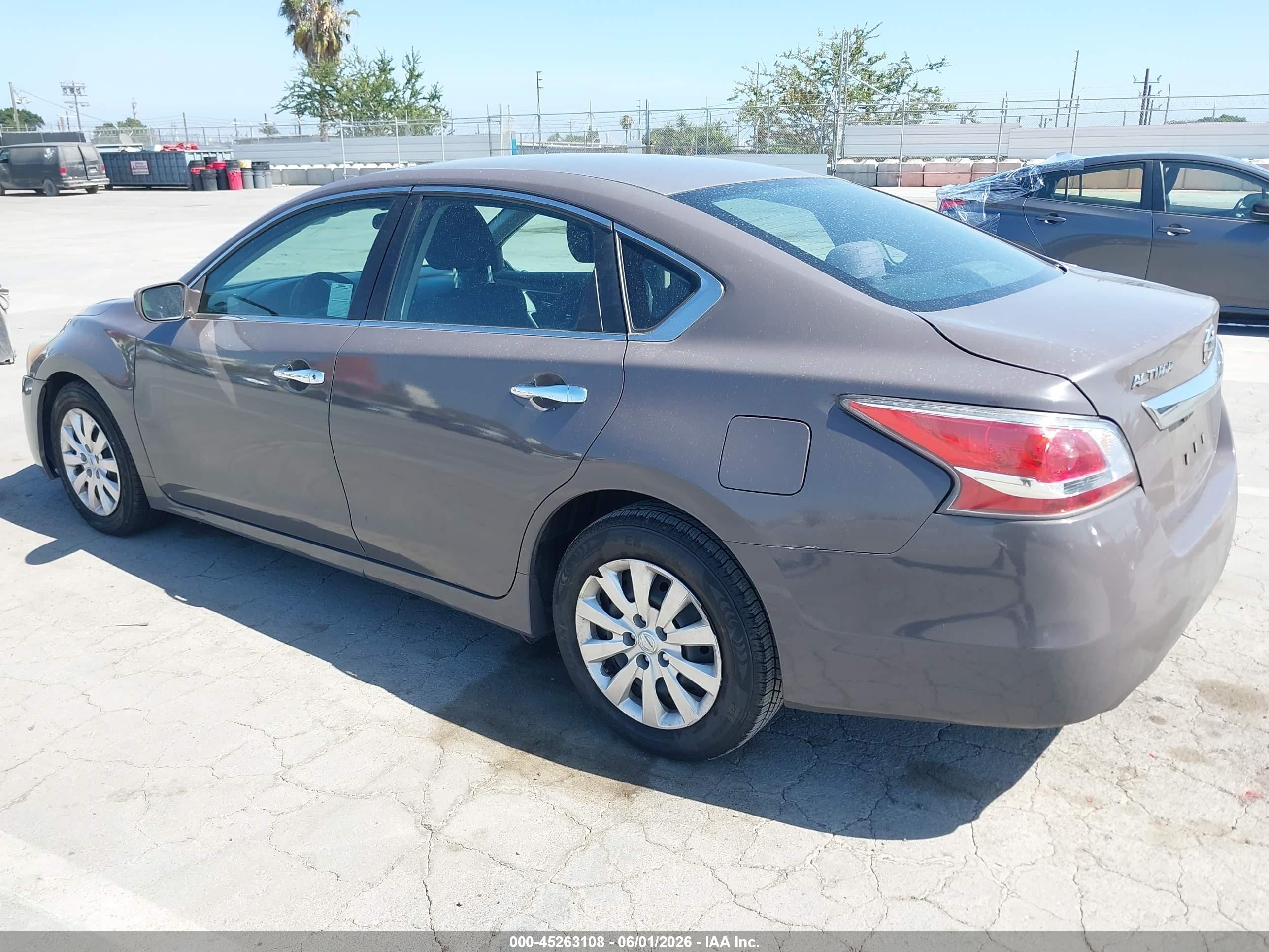 2015 Nissan Altima 2.5/2.5 S/2.5 Sl/2.5 Sv Gray vin: 1N4AL3AP0FN340730