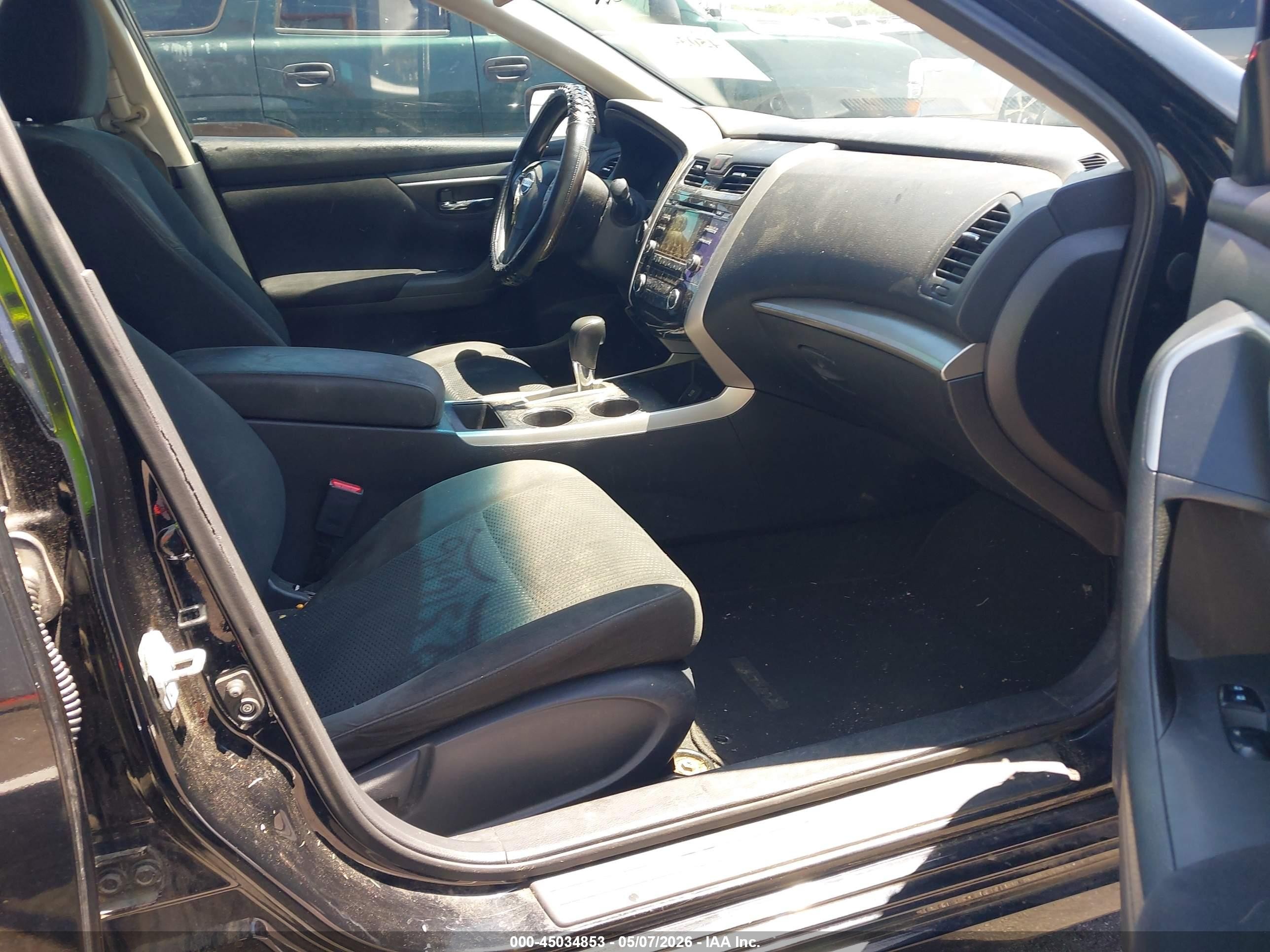 2015 Nissan Altima 2.5 S Black vin: 1N4AL3AP0FN360590