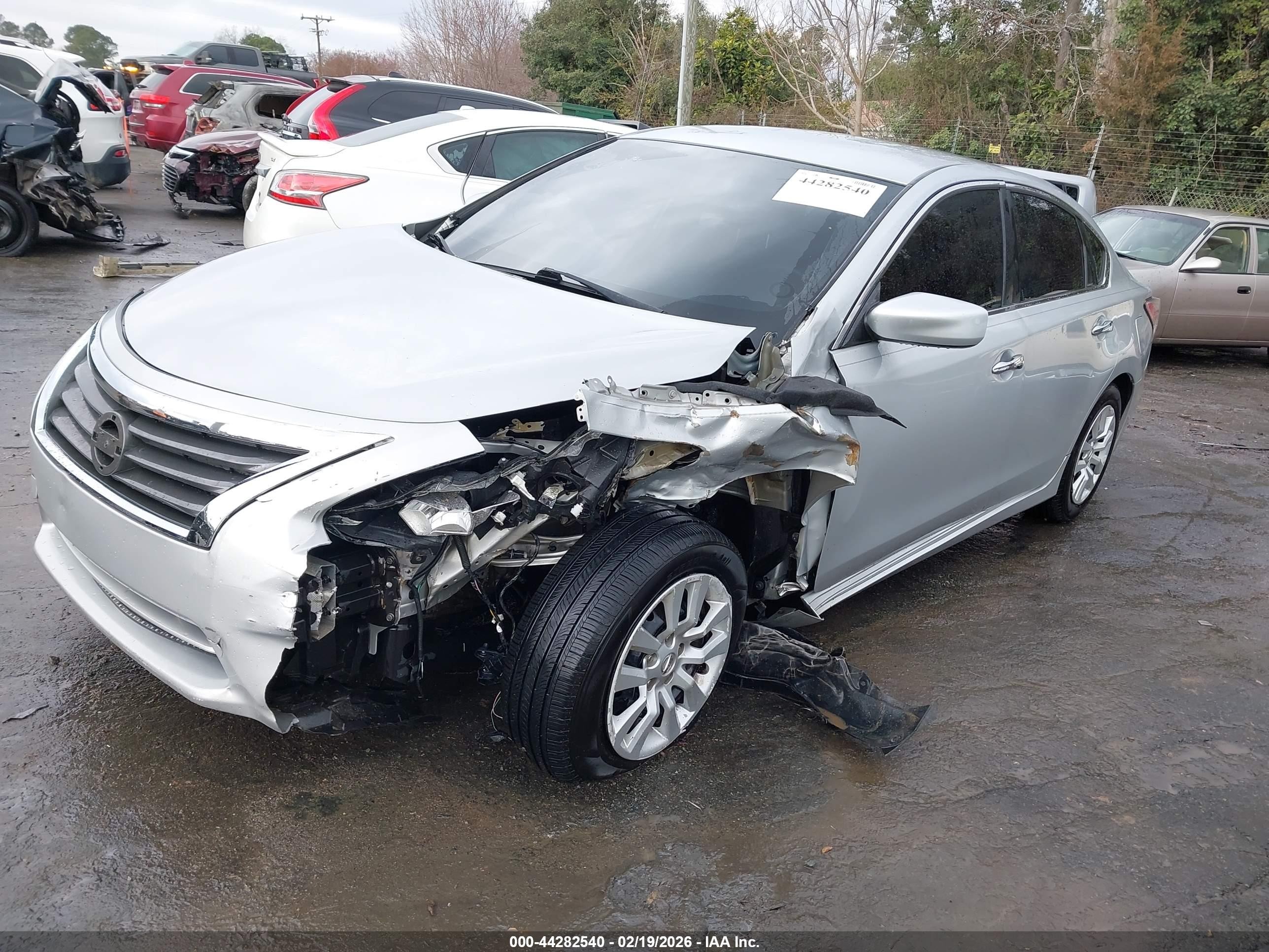 2015 Nissan Altima 2.5 S Silver vin: 1N4AL3AP0FN365658