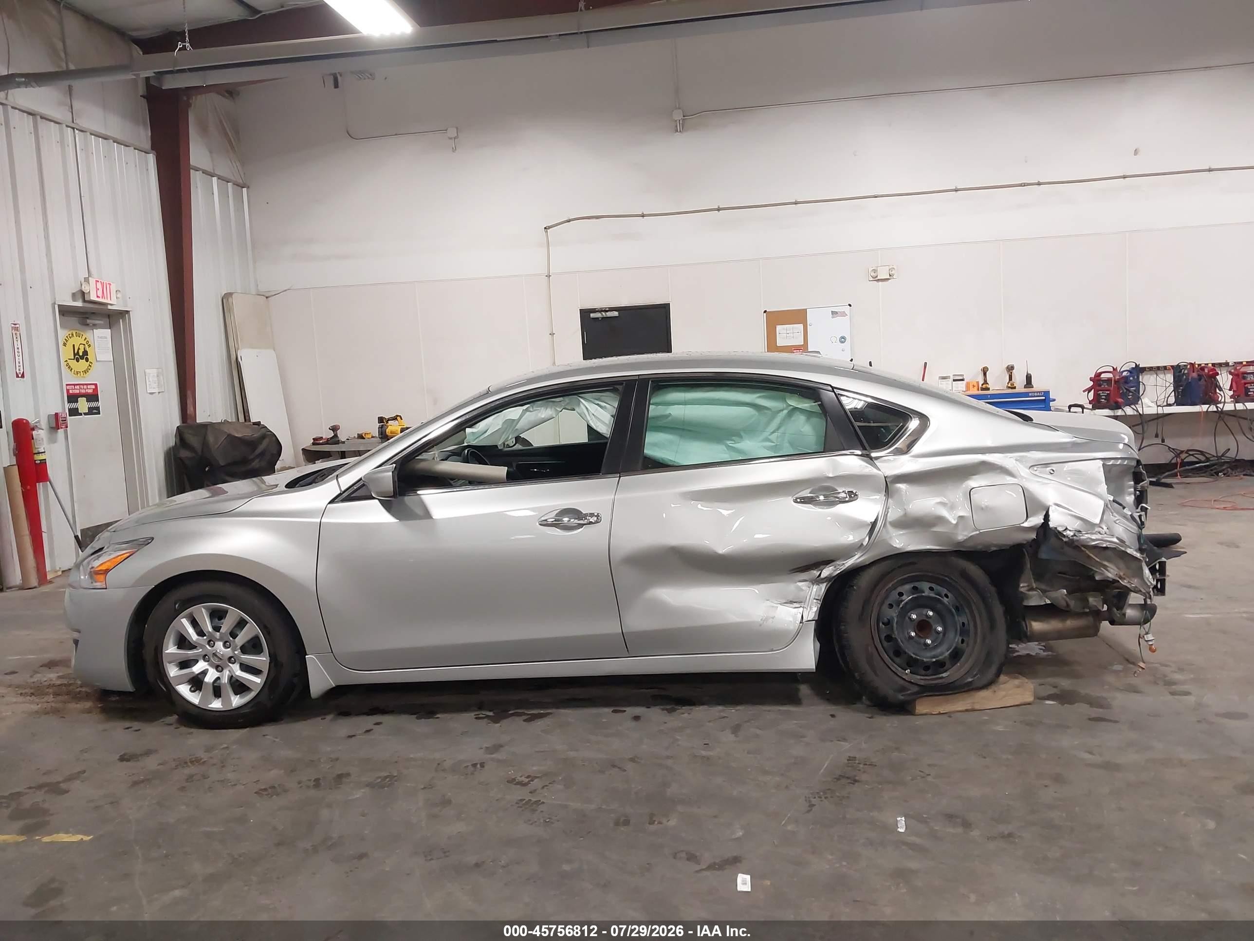 2015 Nissan Altima 2.5 S Silver vin: 1N4AL3AP0FN373291
