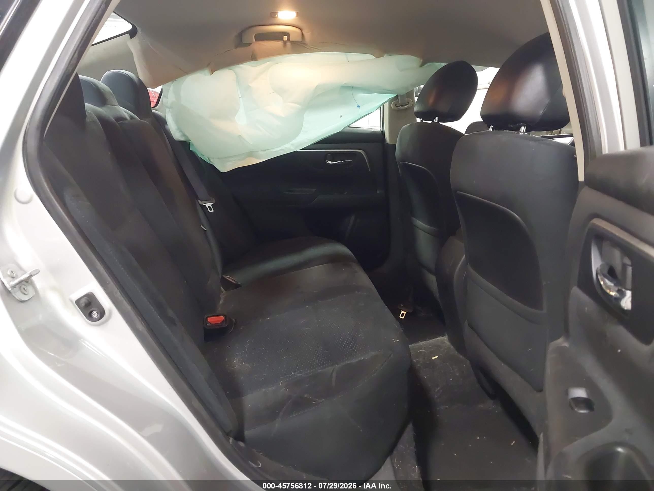 2015 Nissan Altima 2.5 S Silver vin: 1N4AL3AP0FN373291