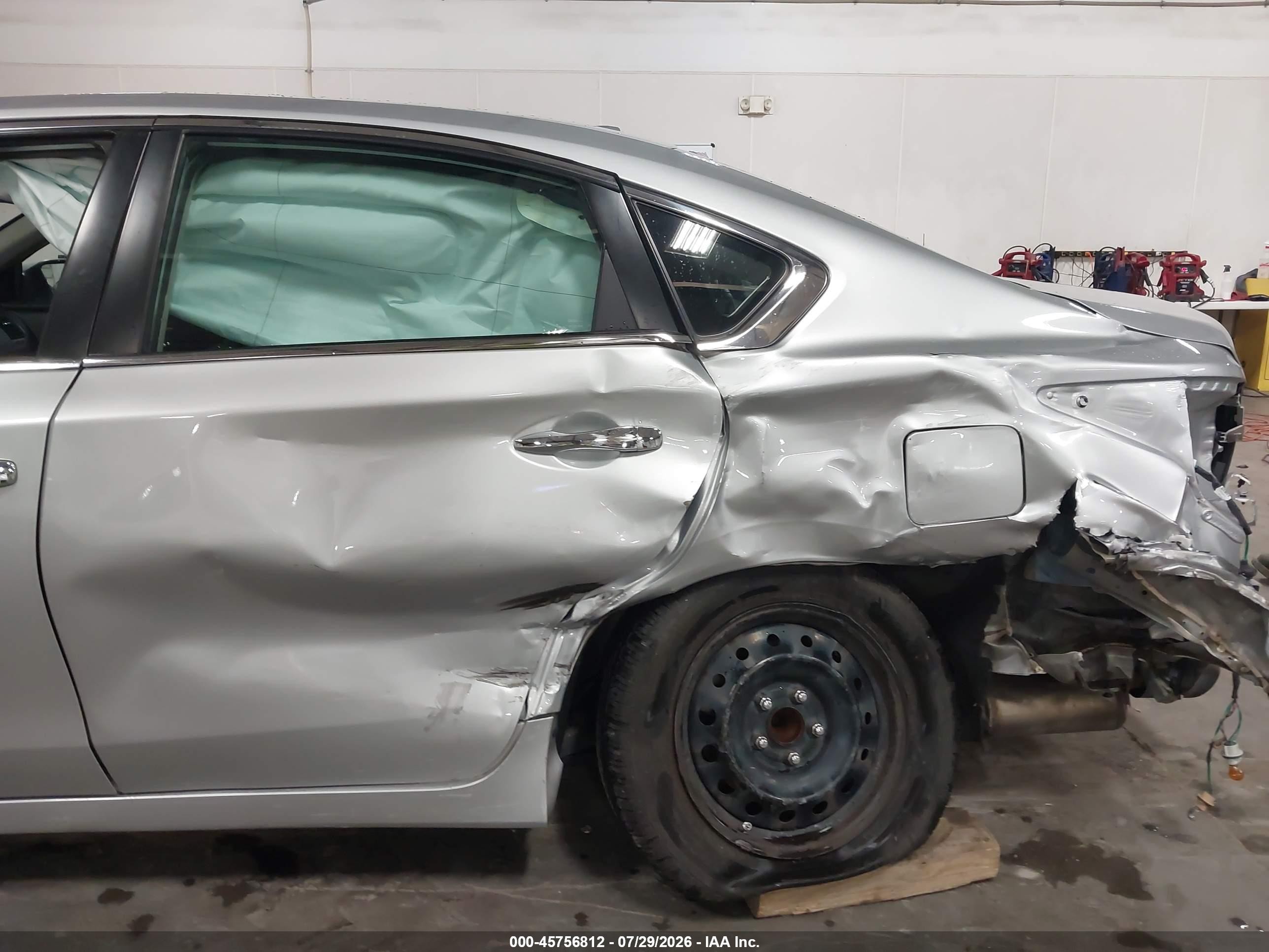 2015 Nissan Altima 2.5 S Silver vin: 1N4AL3AP0FN373291